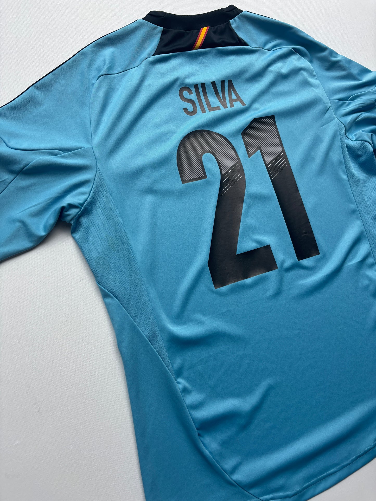 Spain Away Shirt 2012/13 (L) Silva 21
