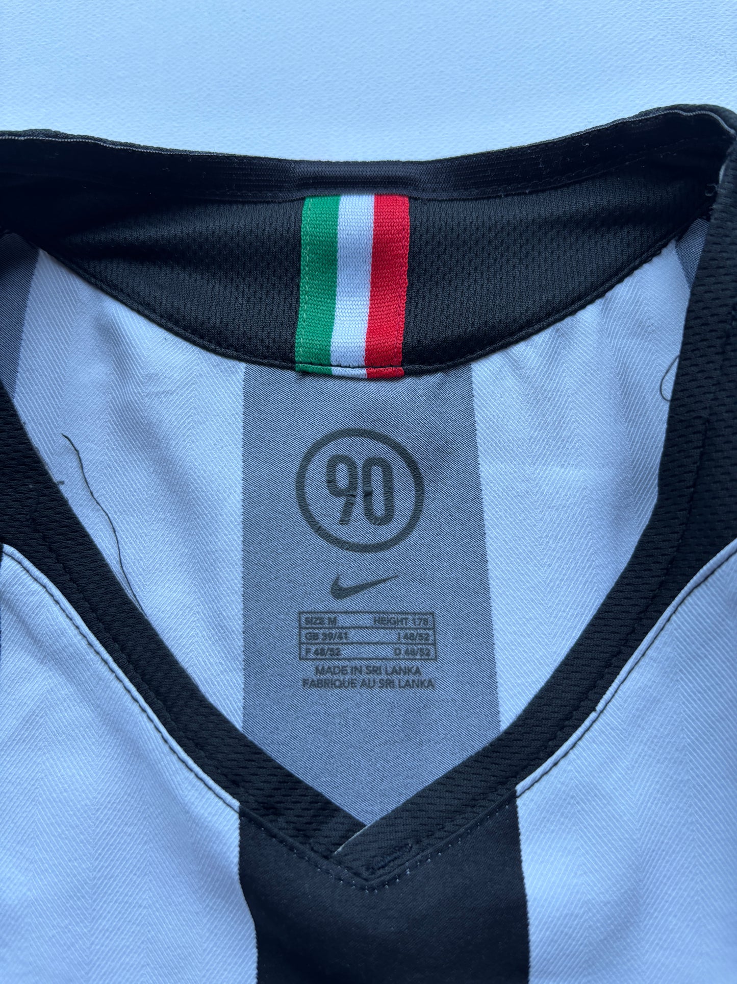 Juventus Home Shirt 2005/06 (M) Thuram 21