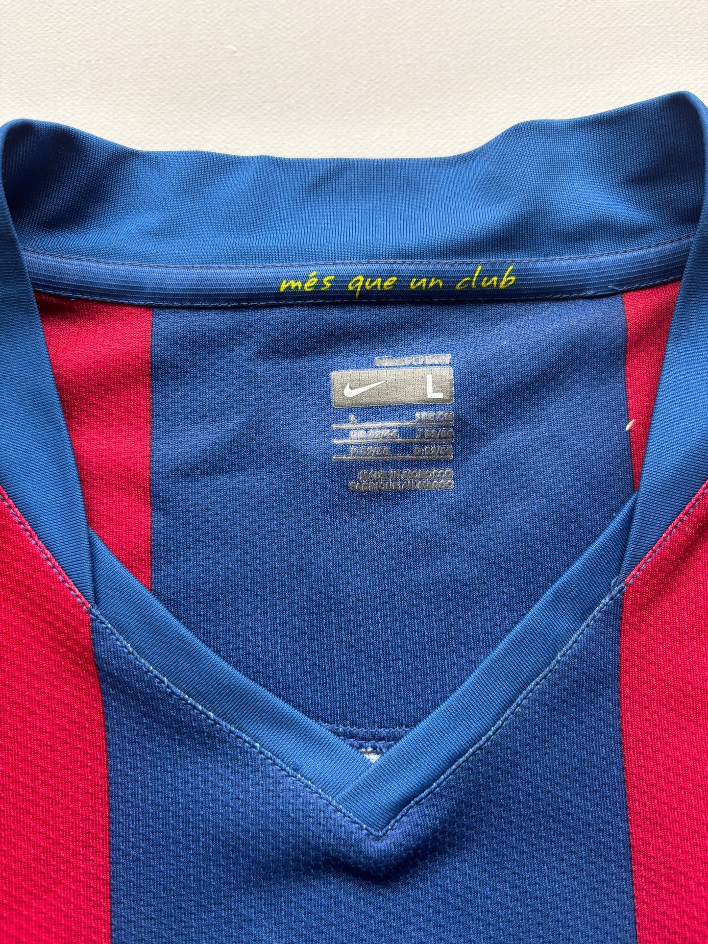 Barcelona Home Shirt 2007/08 (M) Ronaldinho 10