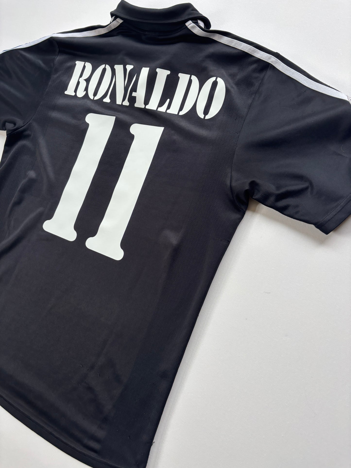 Real Madrid Centenary Away Shirt 2002/03 (M) Ronaldo 11