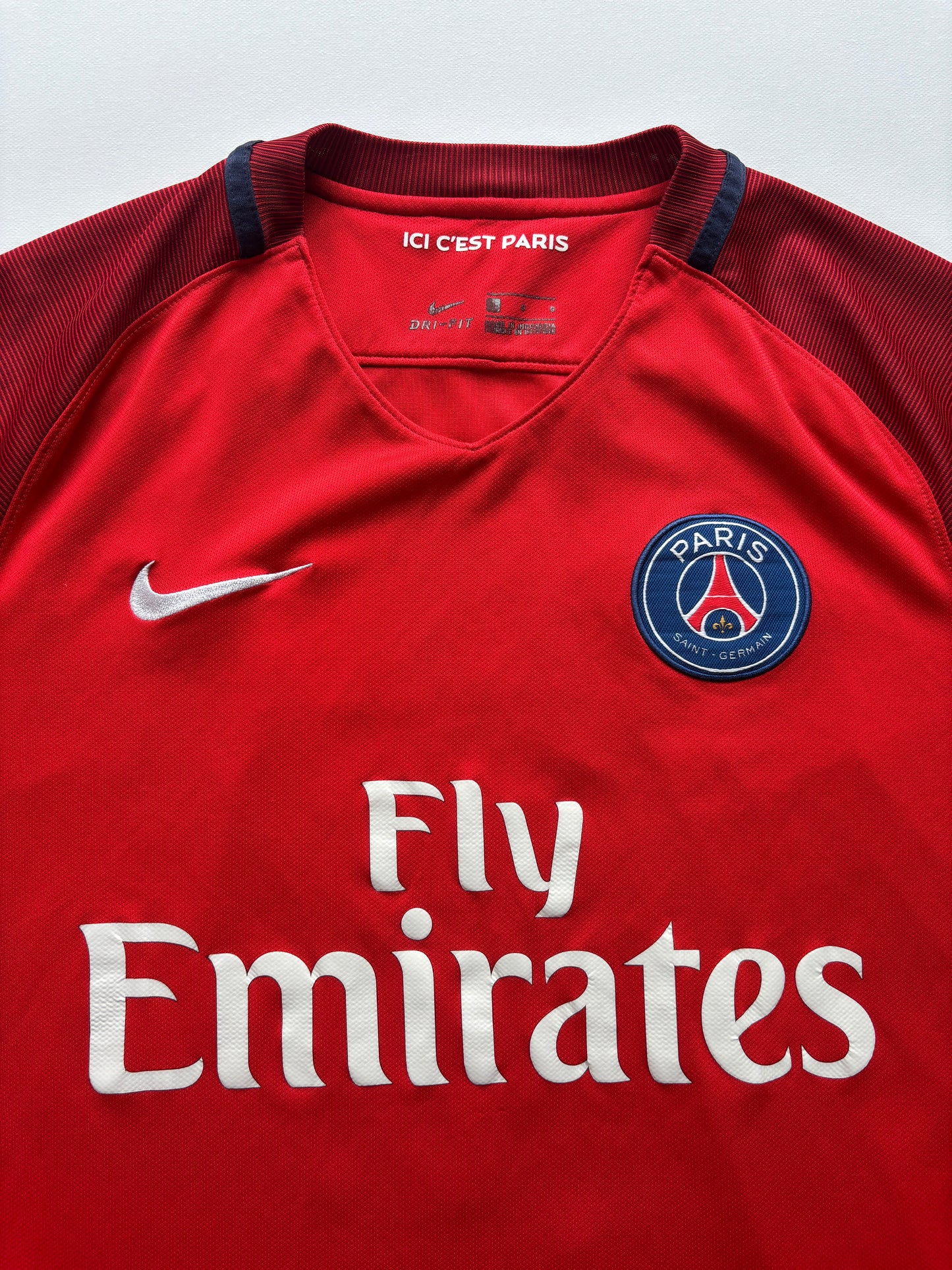 PSG Away Shirt 2016/17 (L) Marquinhos 5