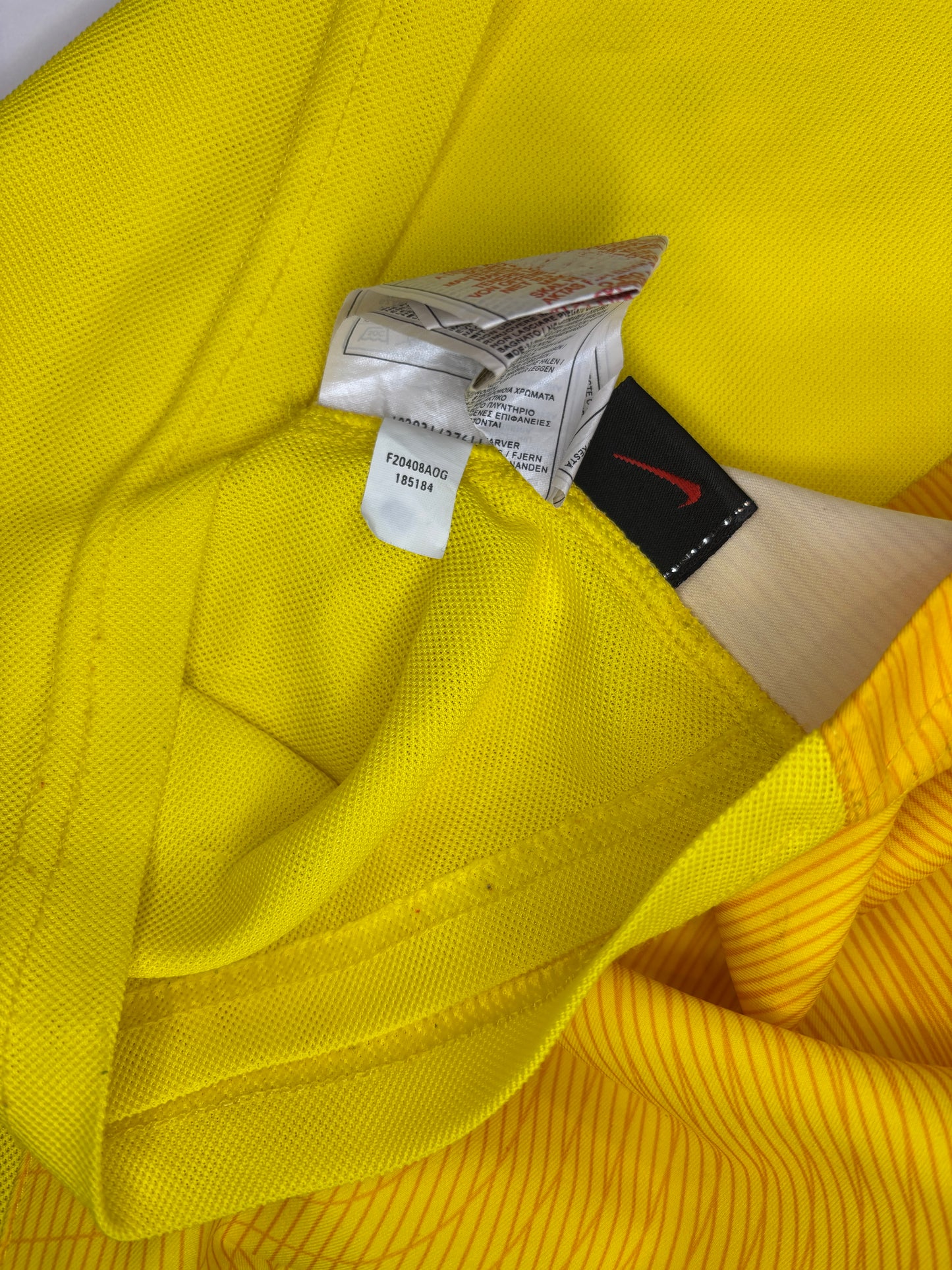 Leeds Away Shirt LS 2002/03 (L) Viduka 9