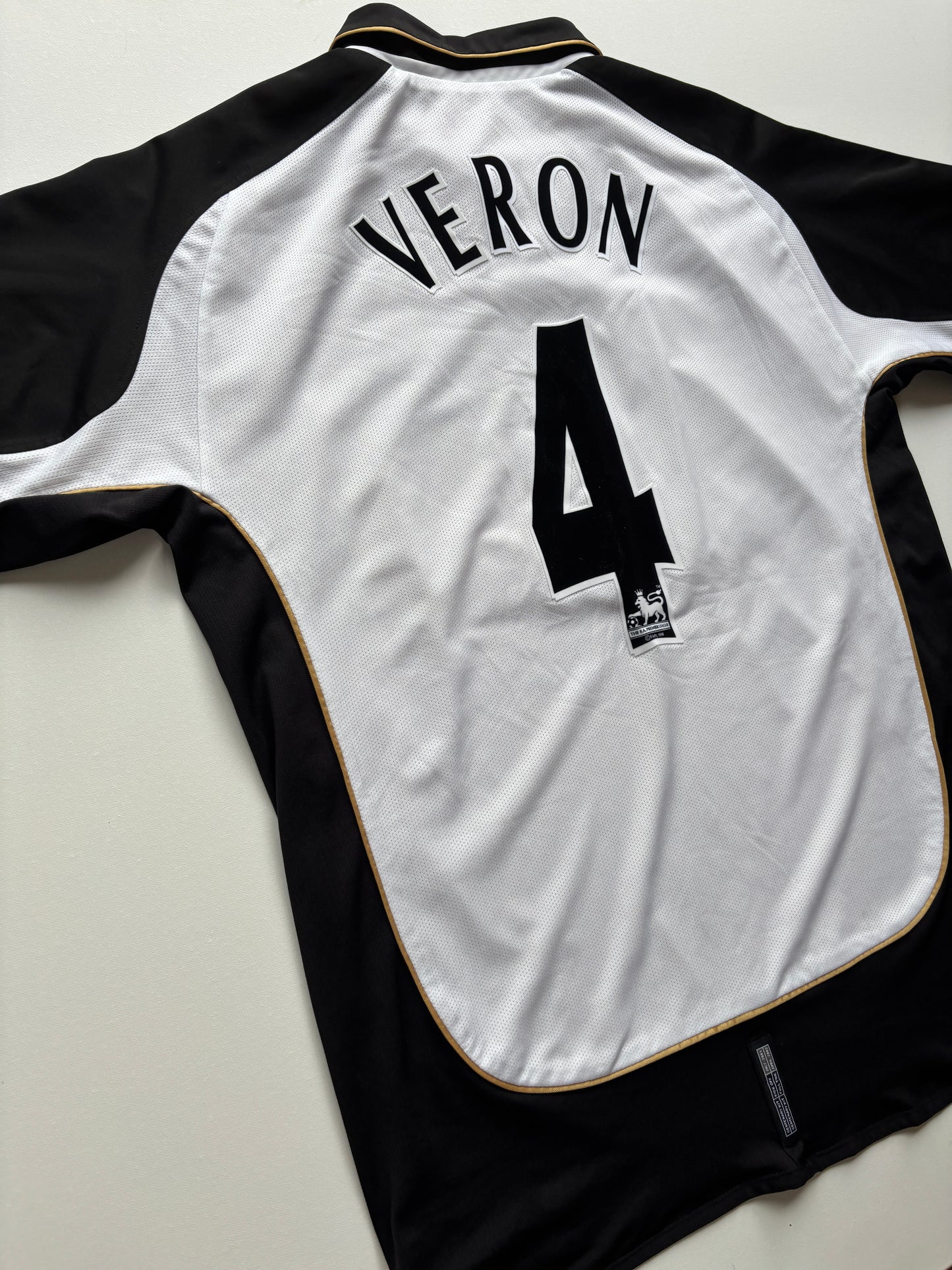 Manchester United Centenary Away Shirt 2001/02 (XL) Veron 4