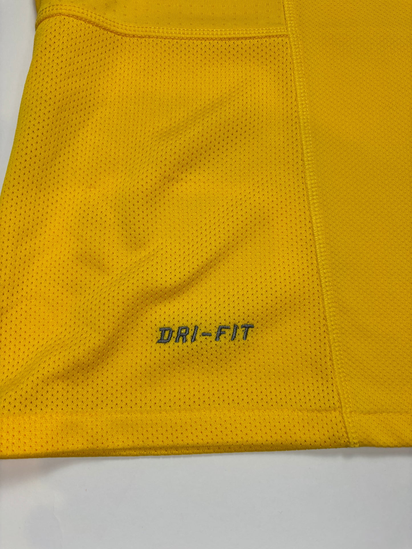 Brazil Home Shirt 2011/12 (M) Neymar 11