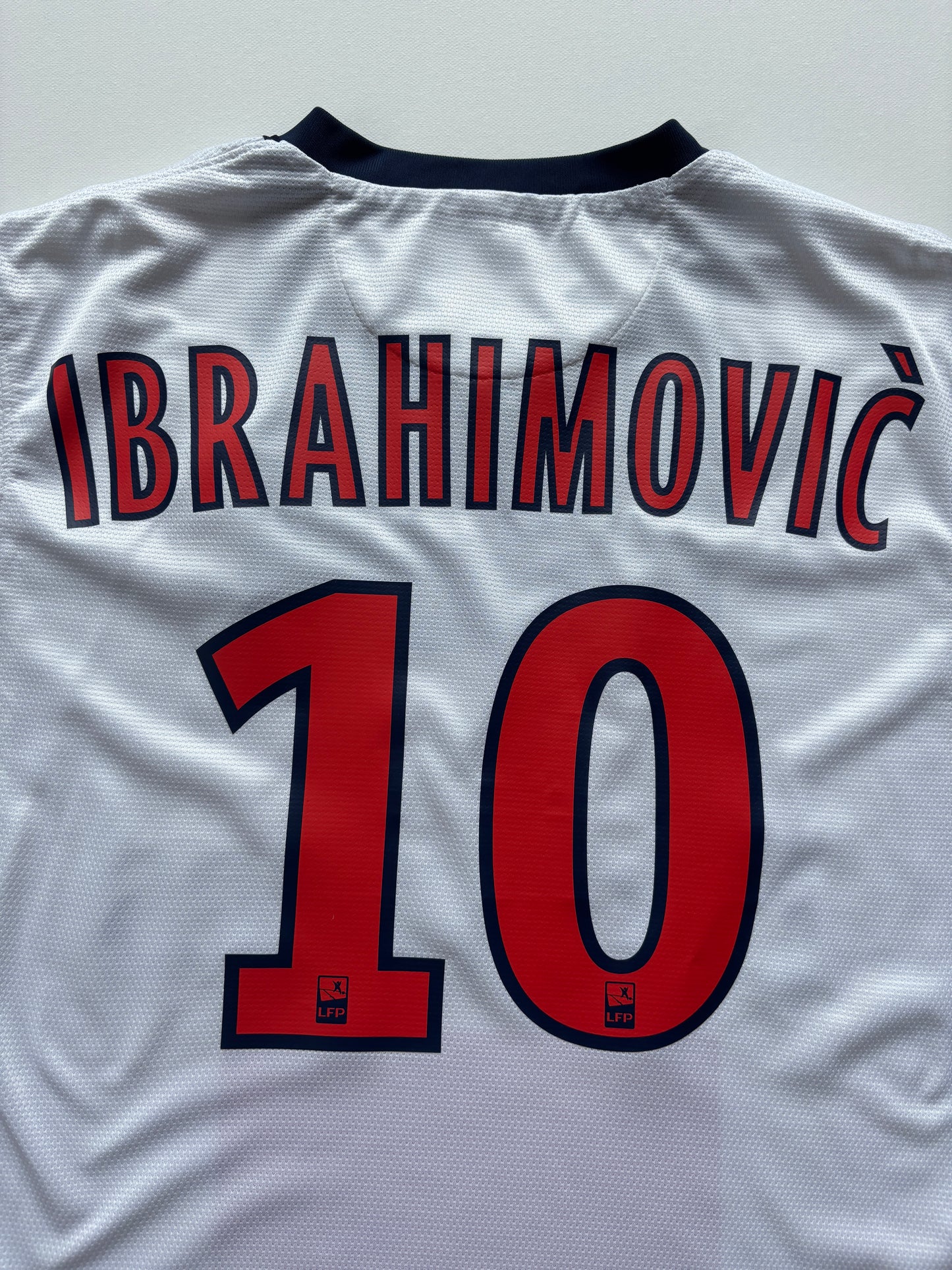 PSG Away Shirt 2013/14 (M) Ibrahimovic 10