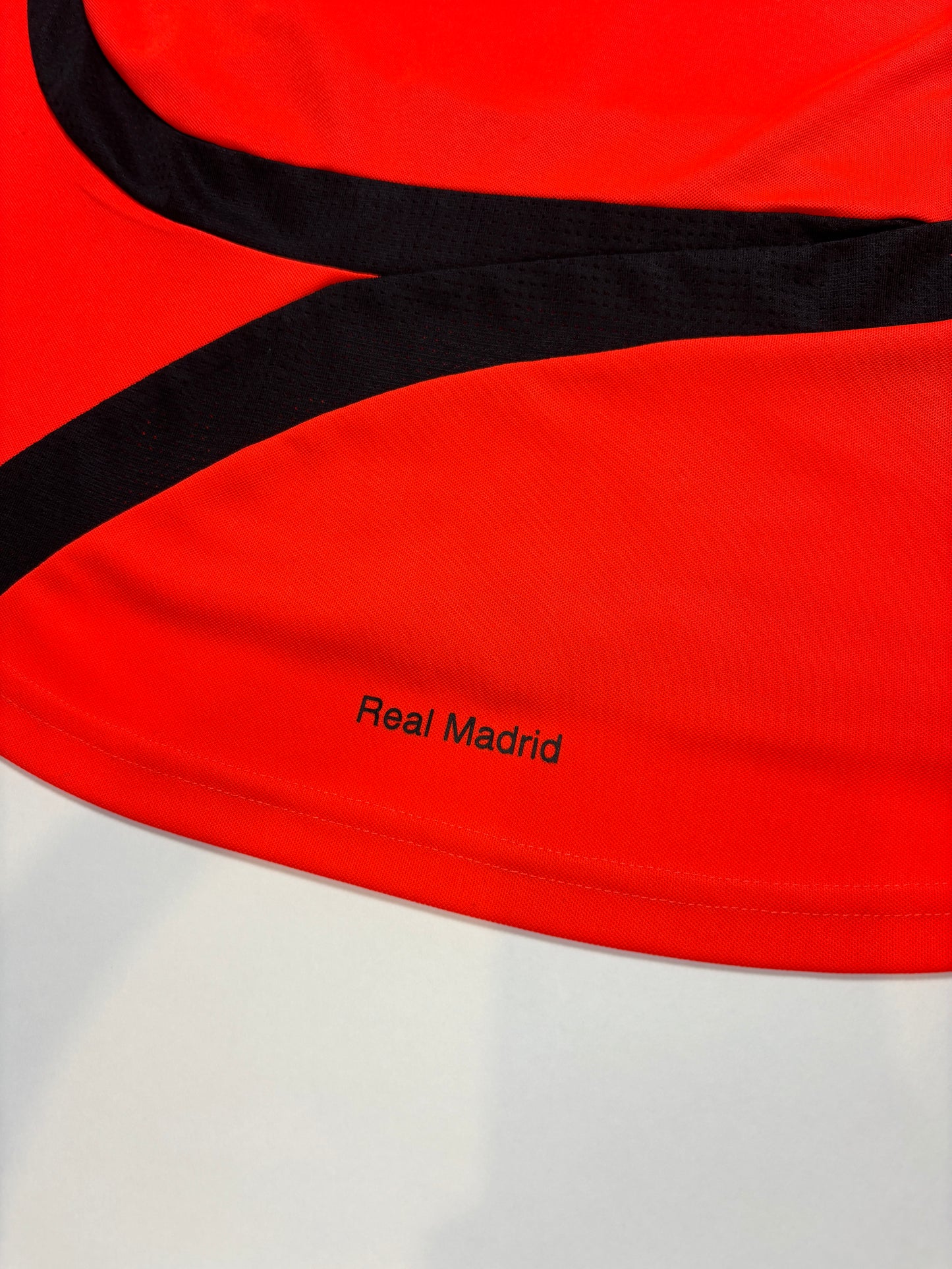 Real Madrid Goalkeeper Shirt 2007/08 (M) Casillas 1