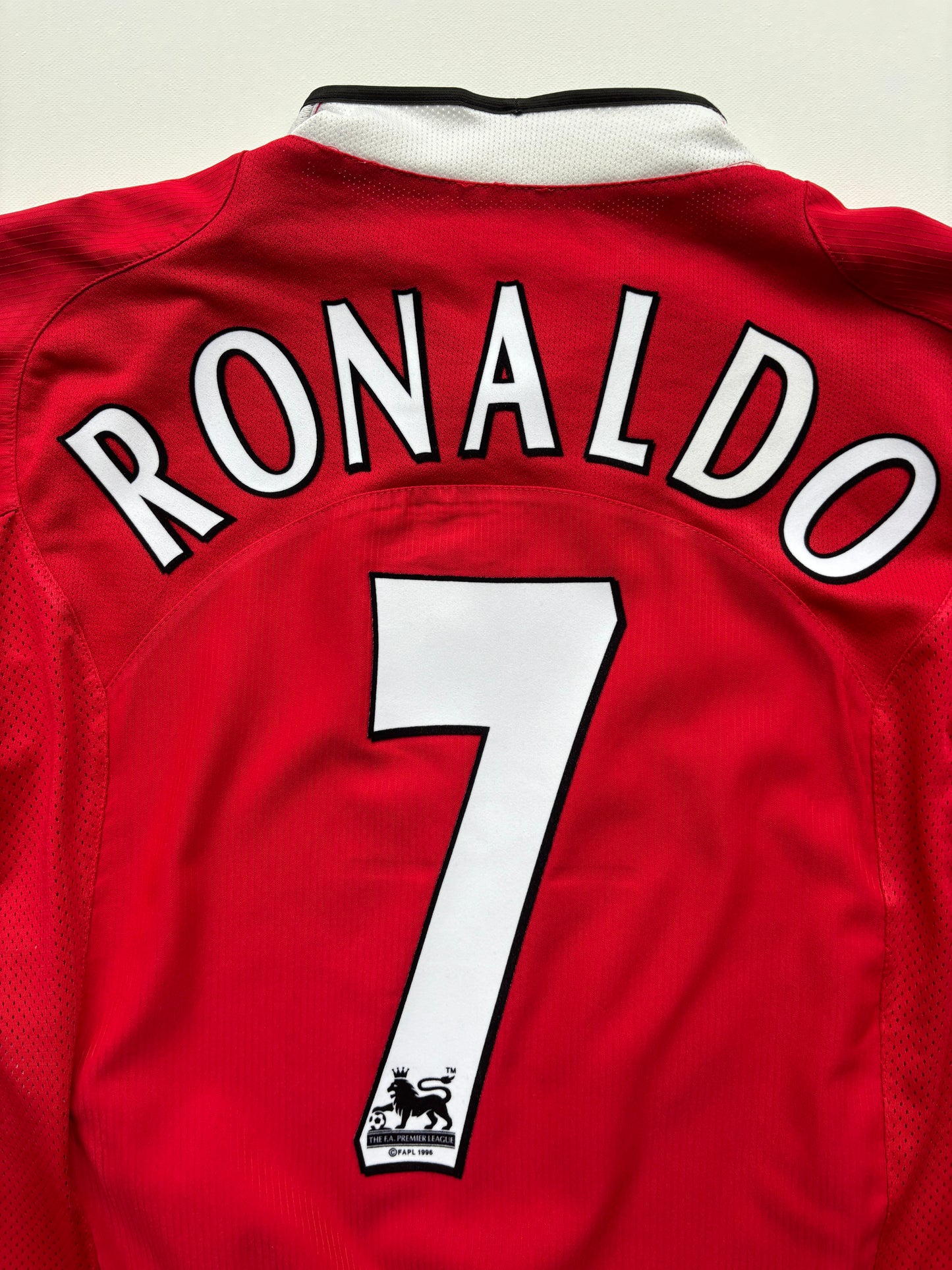 Manchester United Home Shirt 2004/06 (M) Ronaldo 7