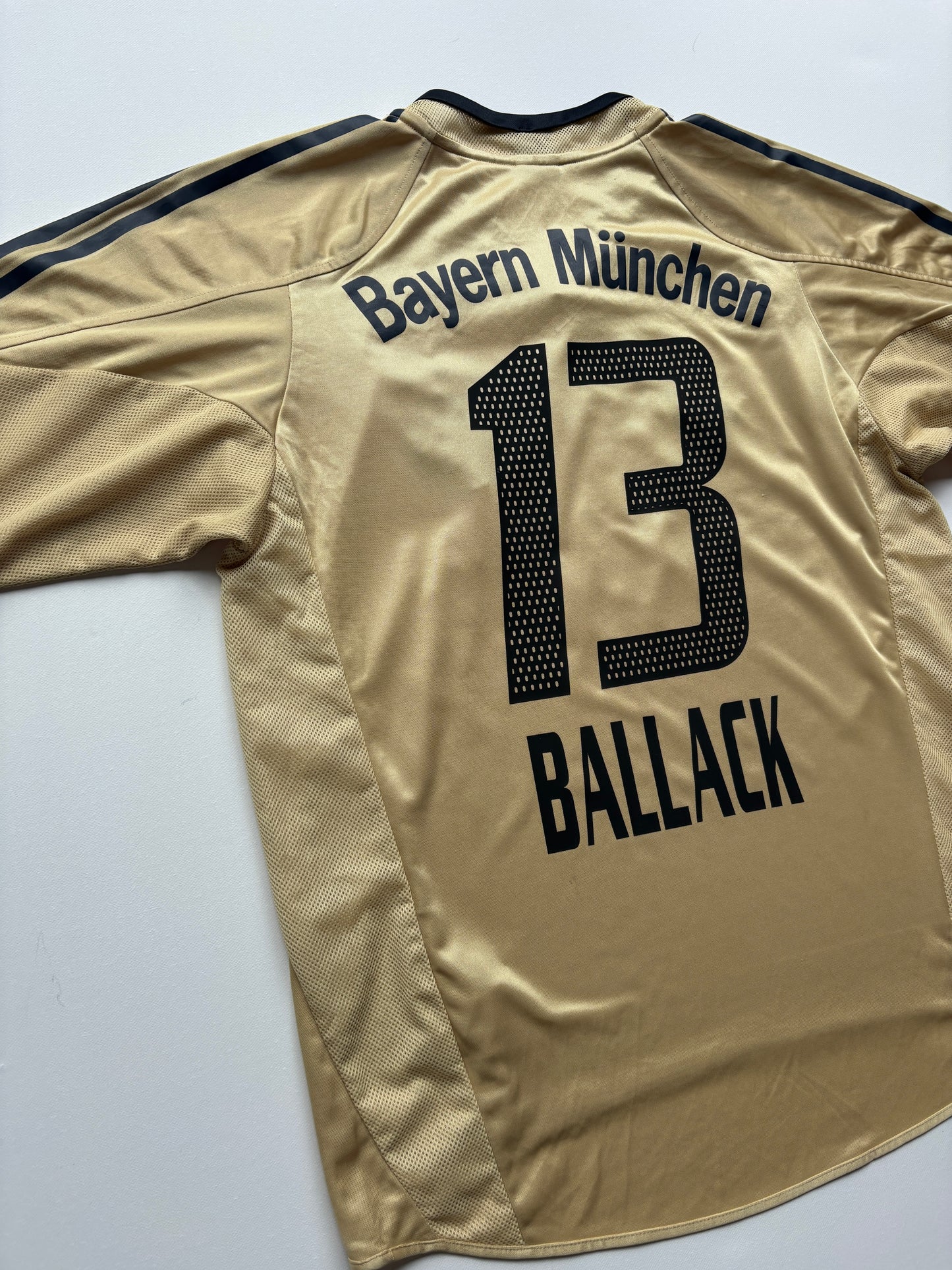 Bayern Munich Away Shirt 2004/05 (M) Ballack 13
