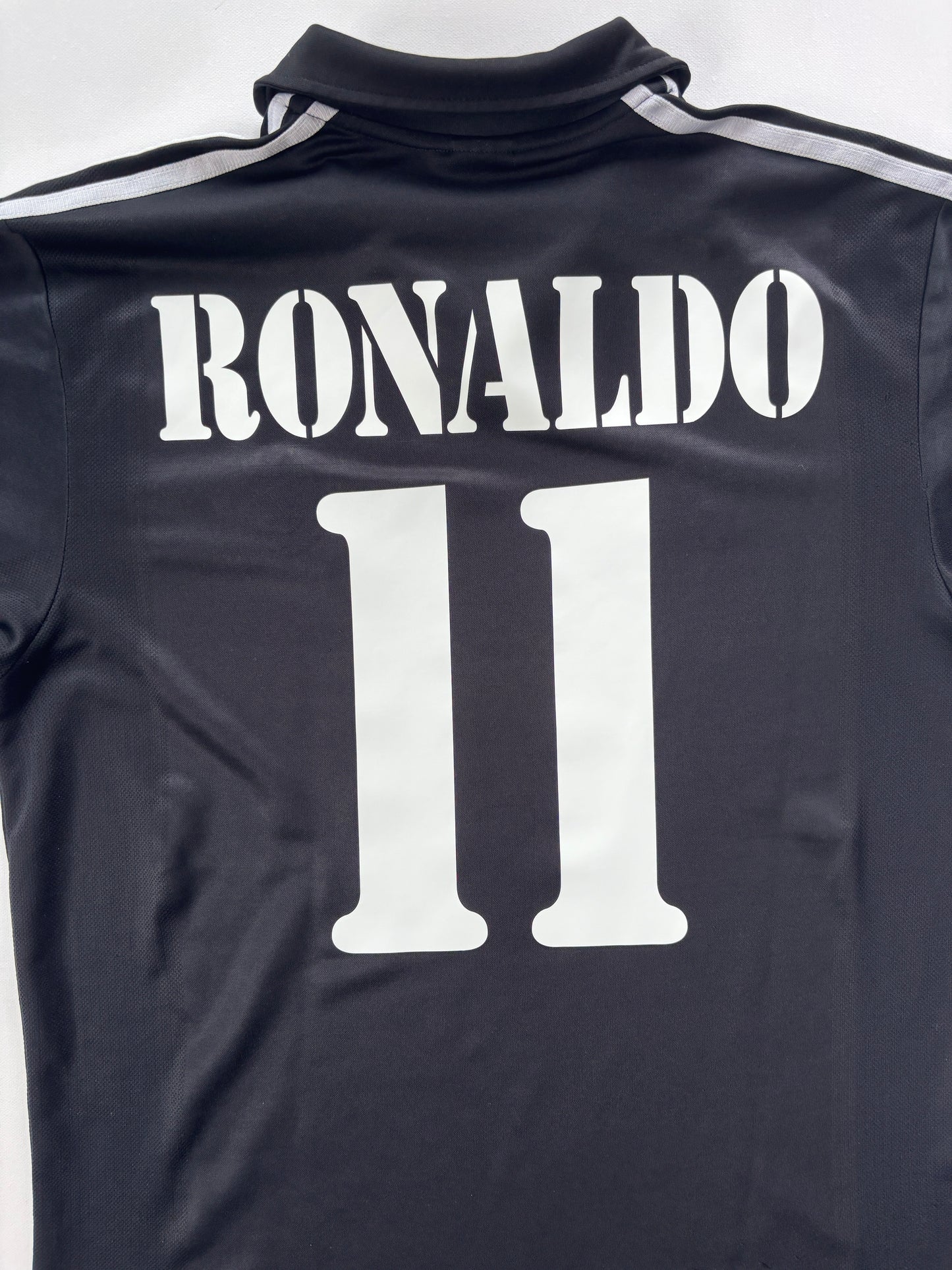 Real Madrid Centenary Away Shirt 2002/03 (M) Ronaldo 11