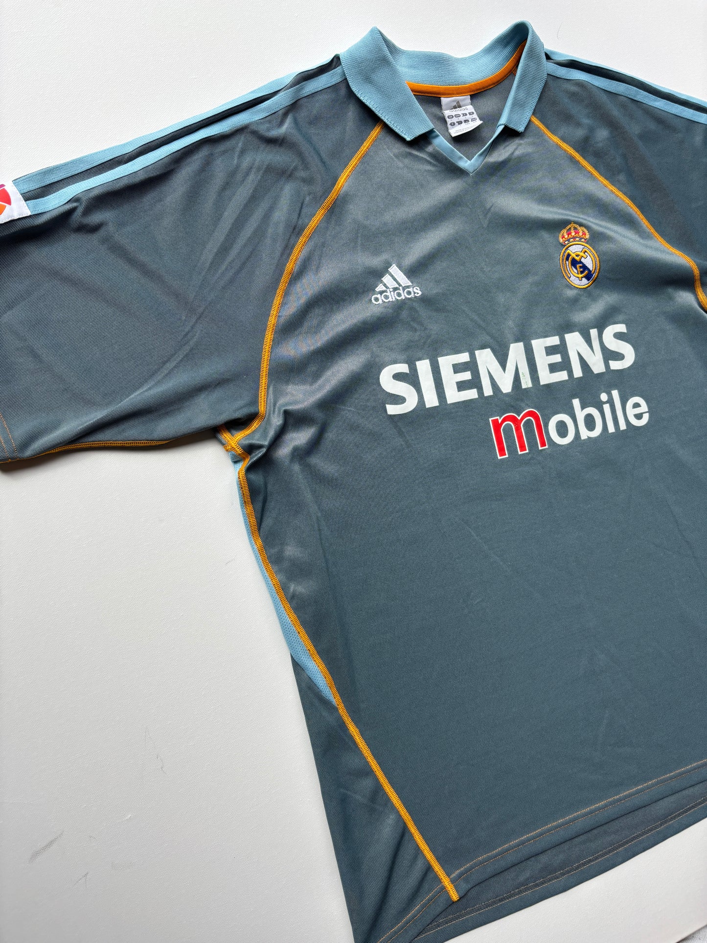 Real Madrid Third Shirt 2003/04 (L) Beckham 23