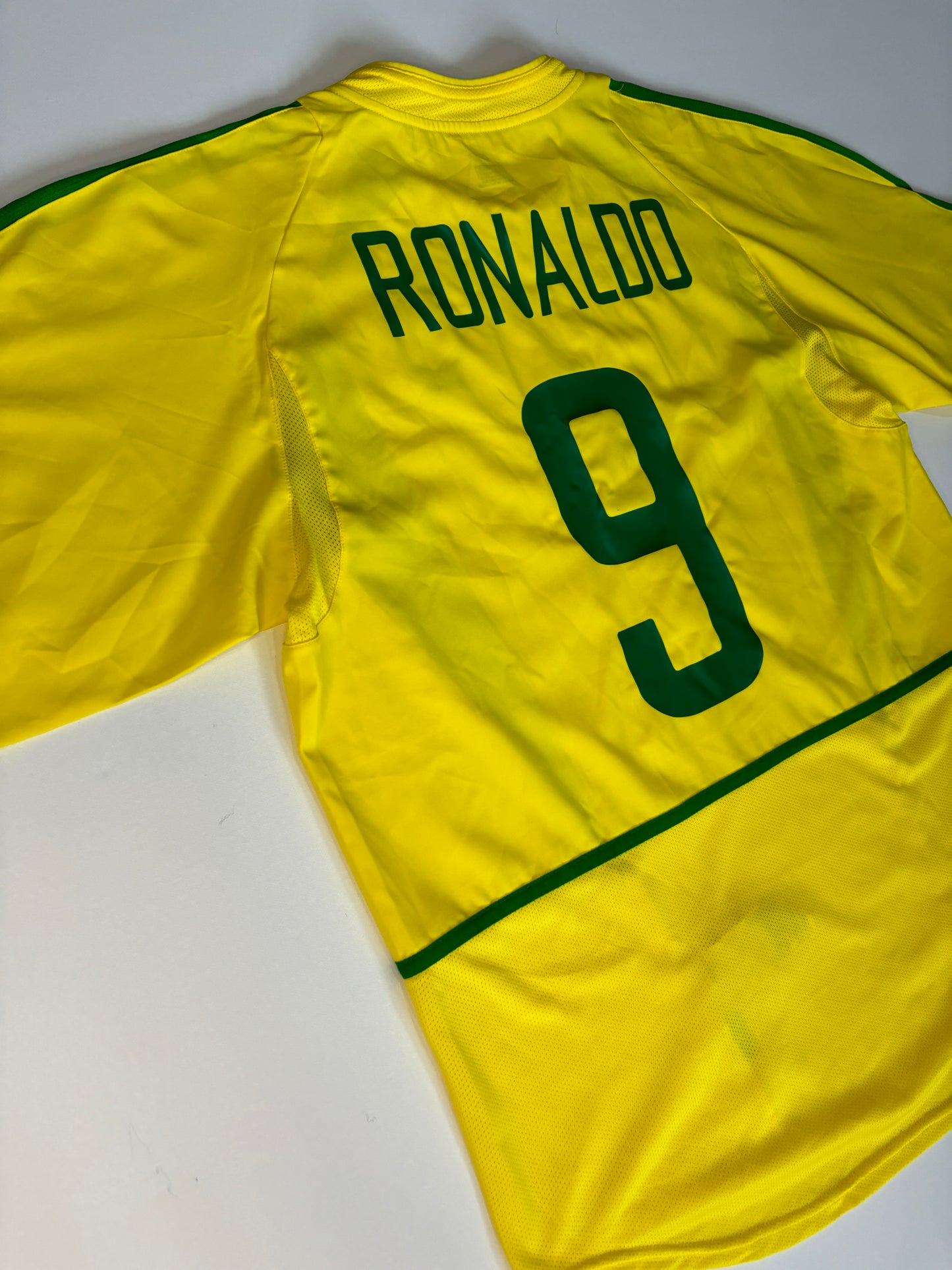 Brazil Home Shirt 2002/04 (L) Ronaldo 9