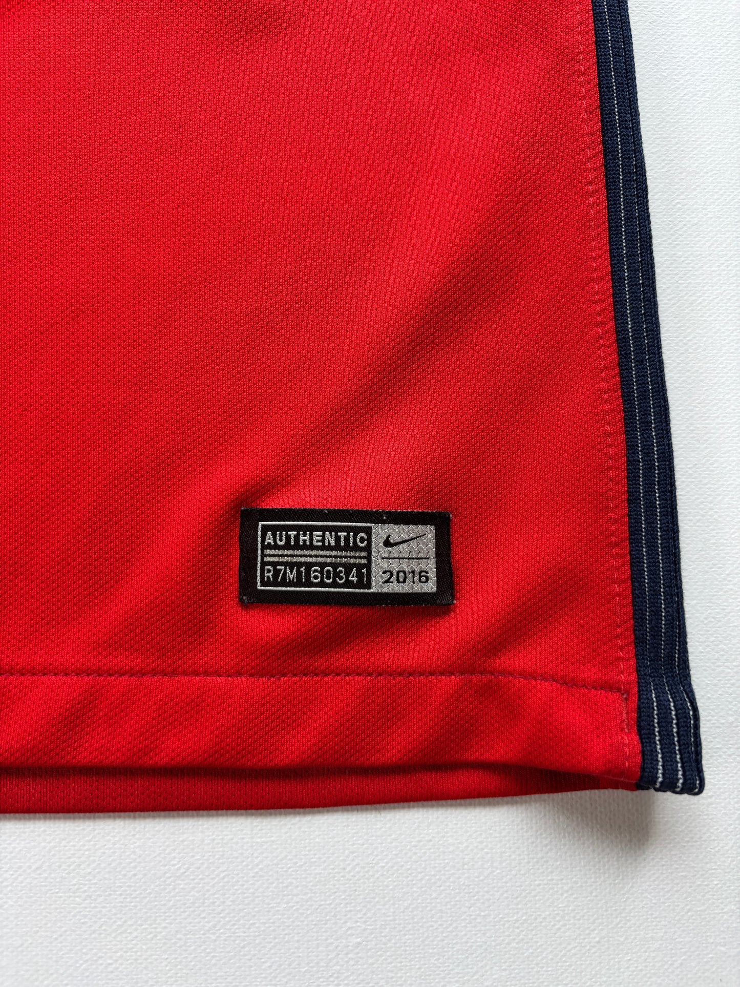 PSG Away Shirt 2016/17 (L) Marquinhos 5