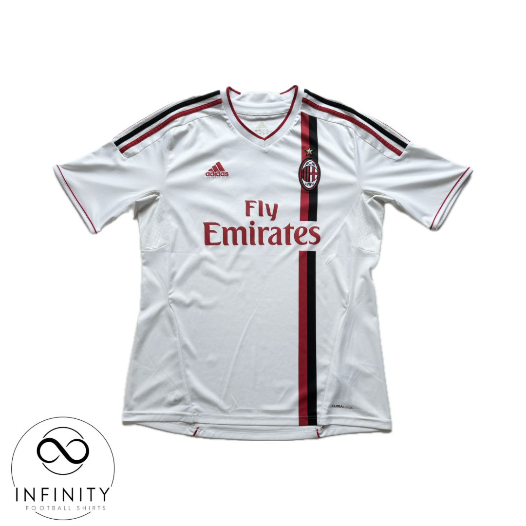 AC Milan Away Shirt 2011/12 (L) Pato 7
