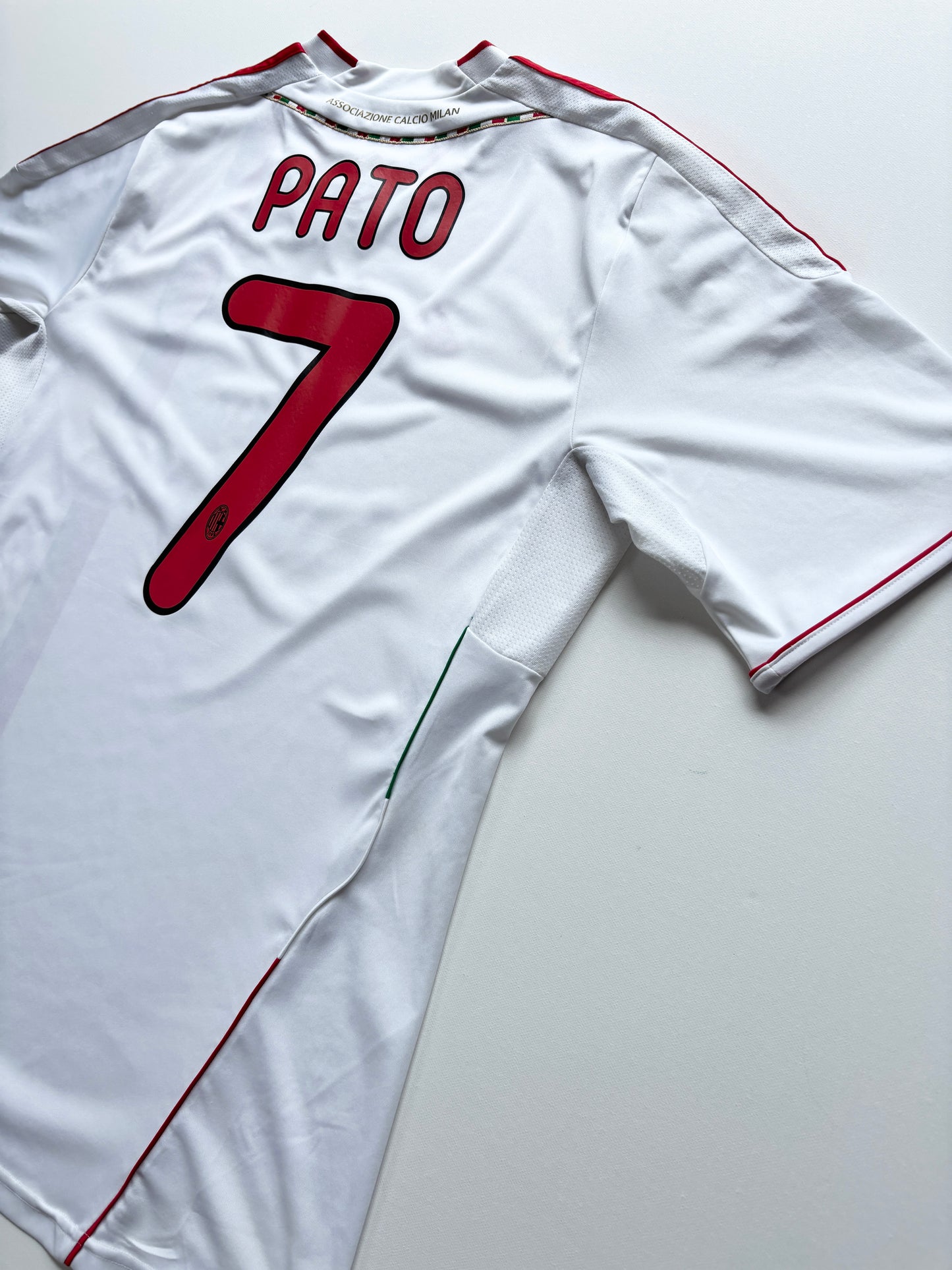 AC Milan Away Shirt 2011/12 (L) Pato 7