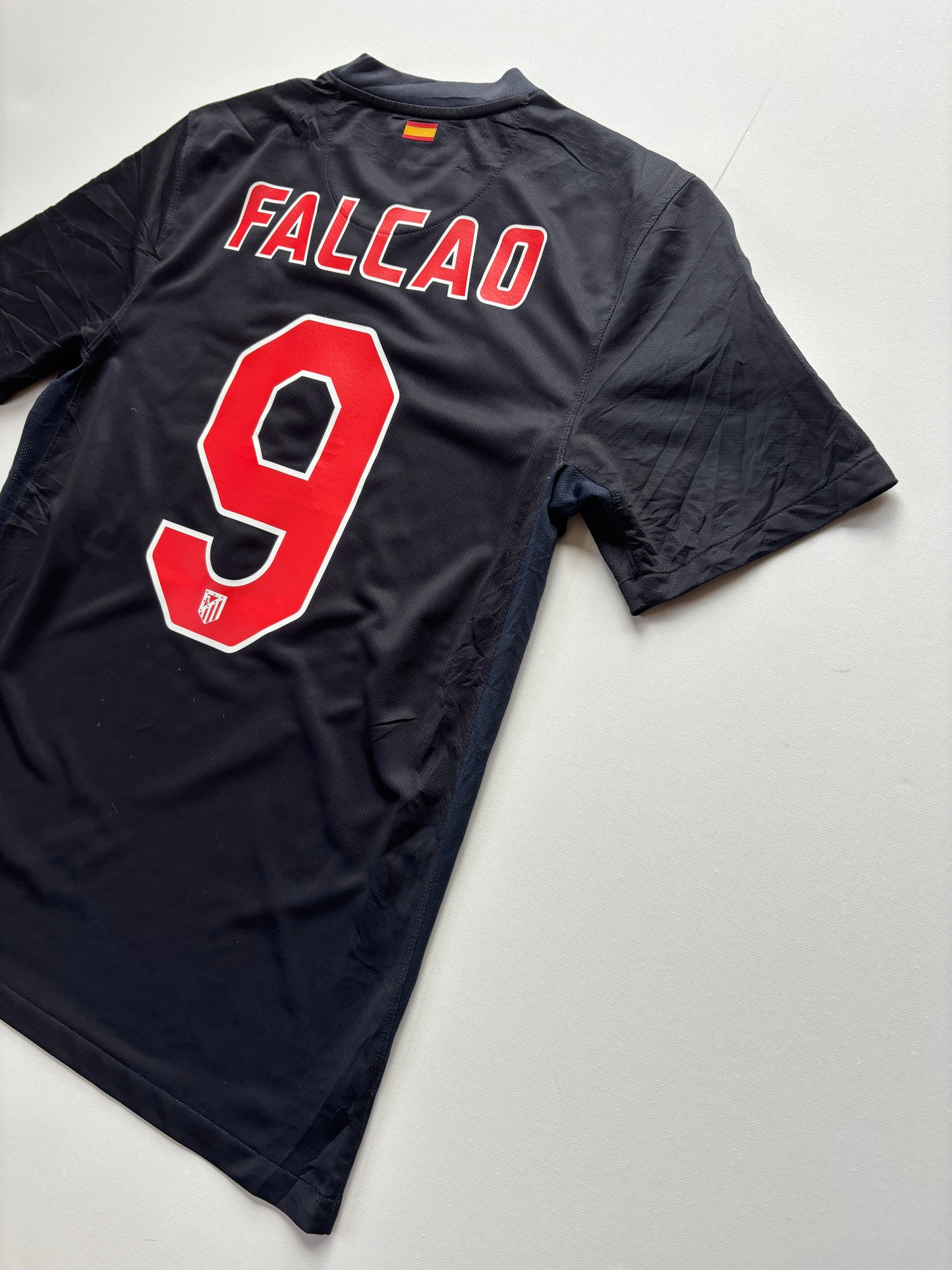 Atletico Madrid Away Shirt 2011/12 (S) Falcao 9