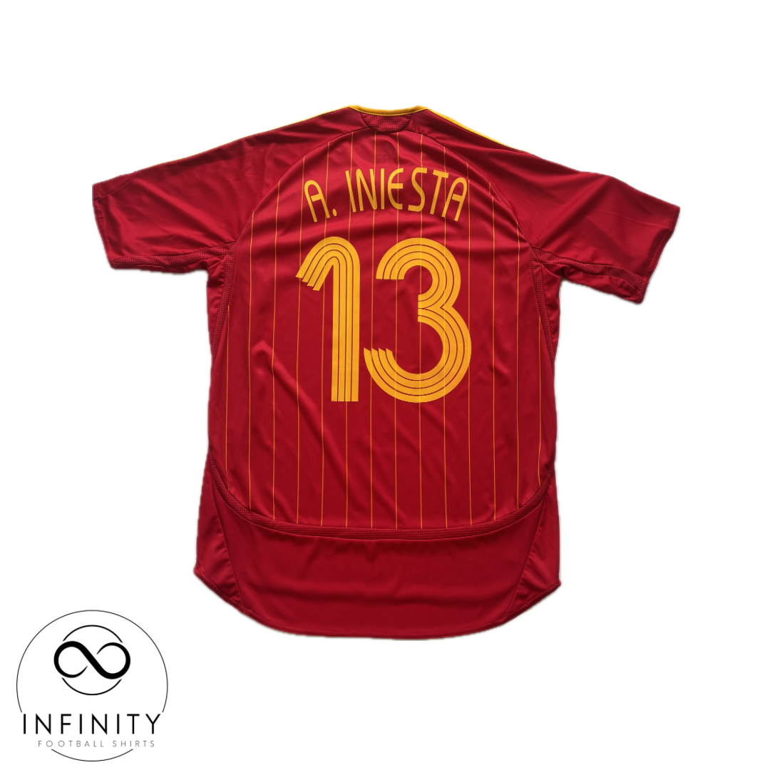 Spain Home Shirt 2006/08 (M) A. Iniesta 13