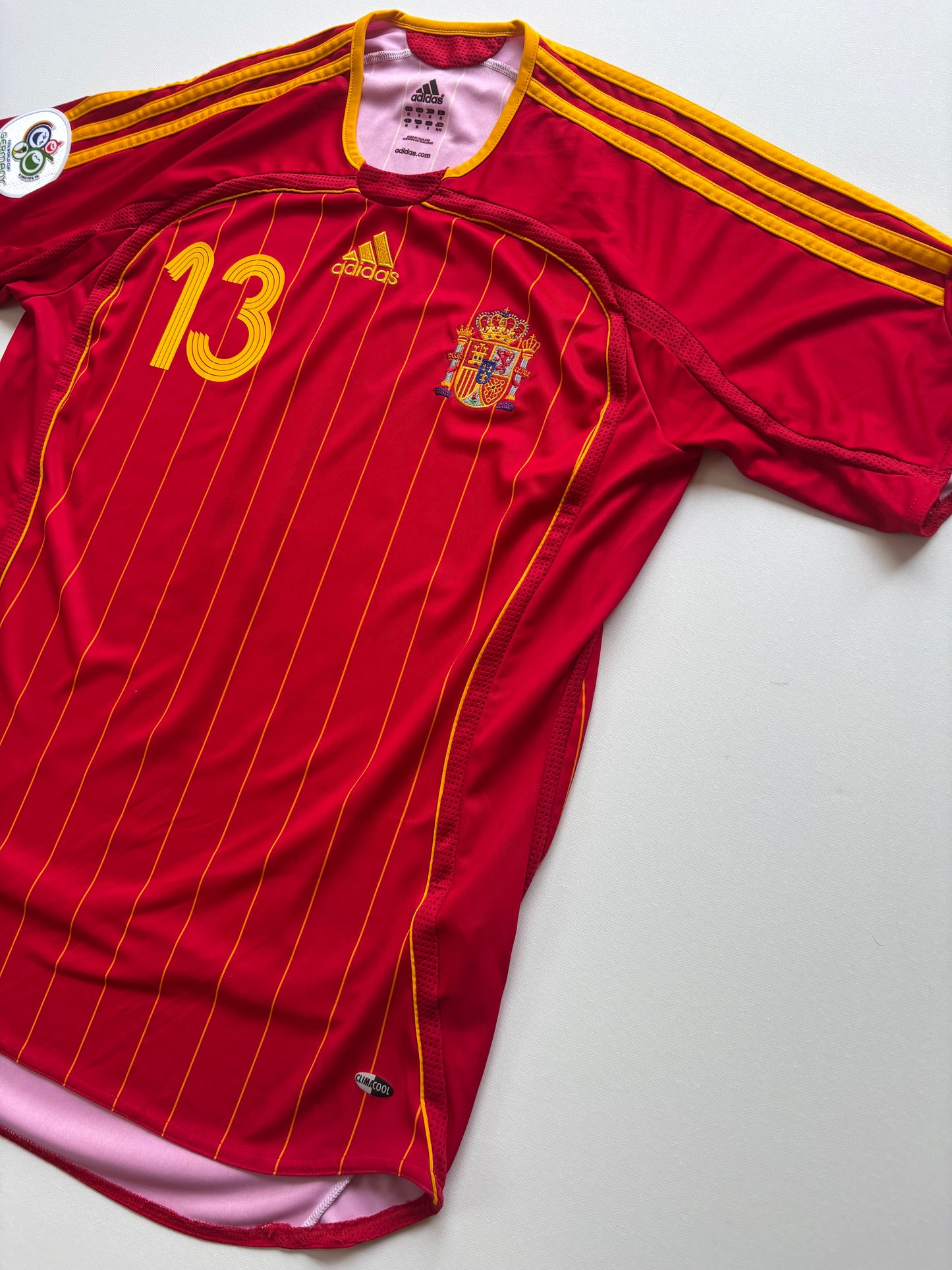 Spain Home Shirt 2006/08 (M) A. Iniesta 13