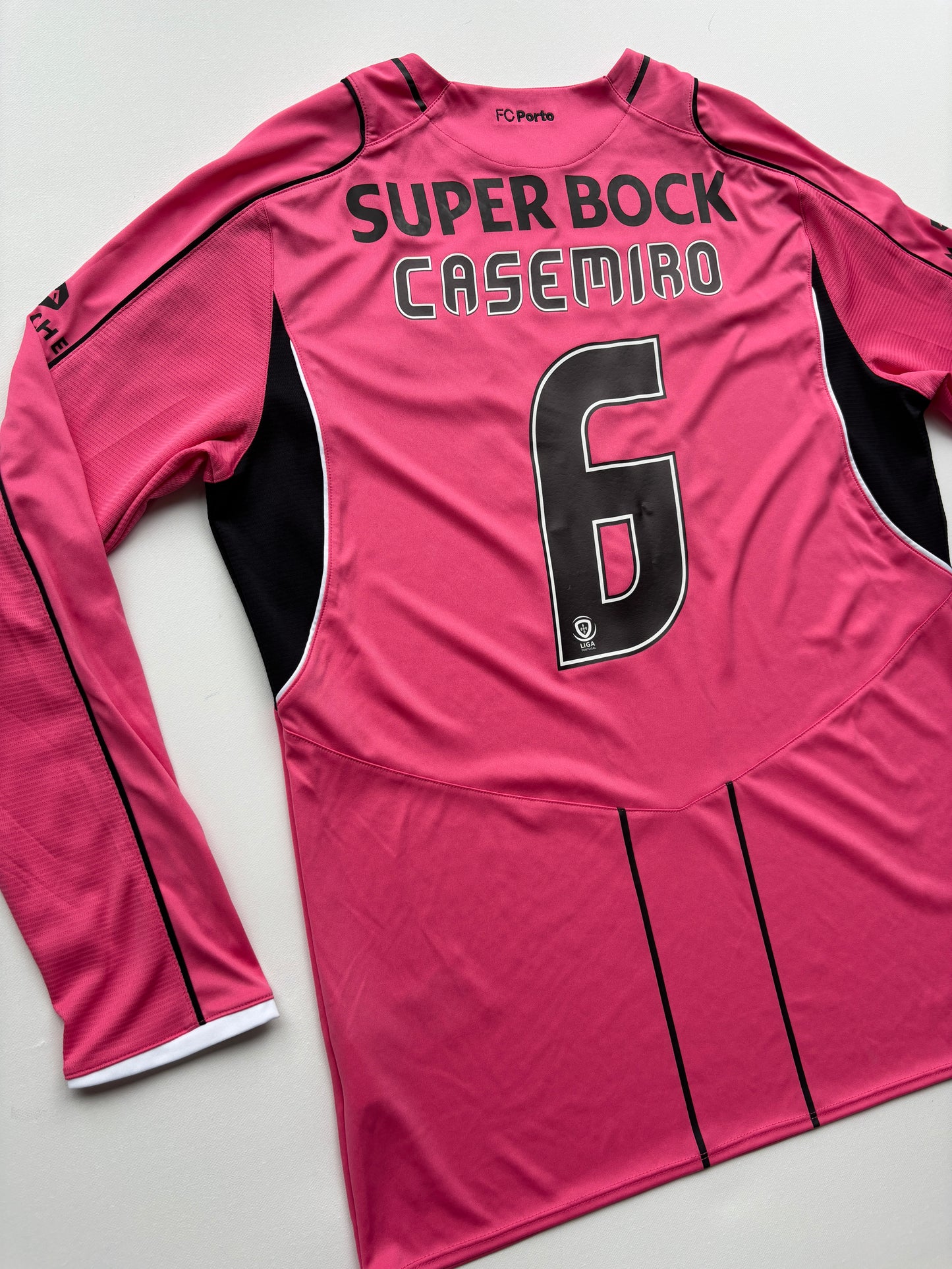 FC Porto Third Shirt LS 2014/15 (L) Casemiro 6