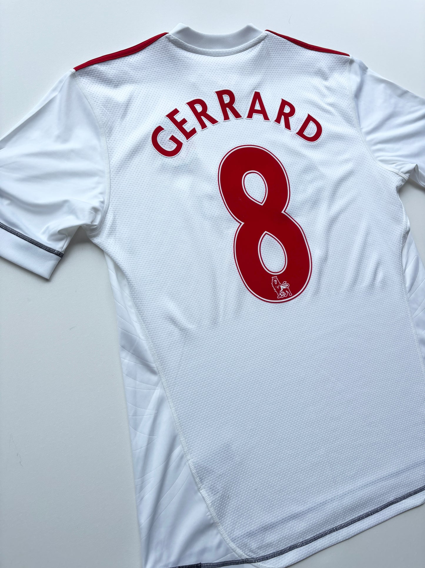 Liverpool Third Shirt 2009/10 (L) Gerrard 8