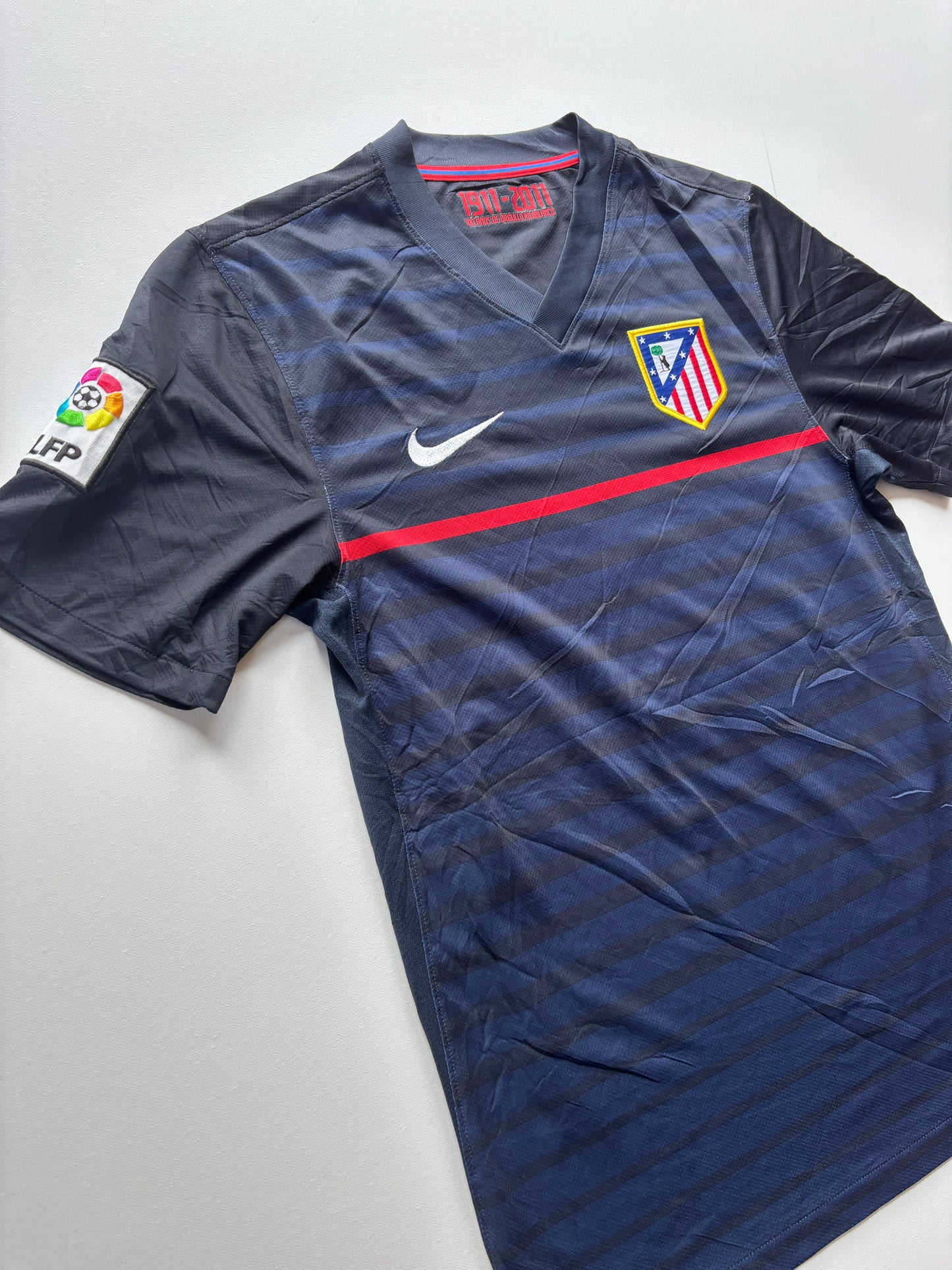 Atletico Madrid Away Shirt 2011/12 (S) Falcao 9