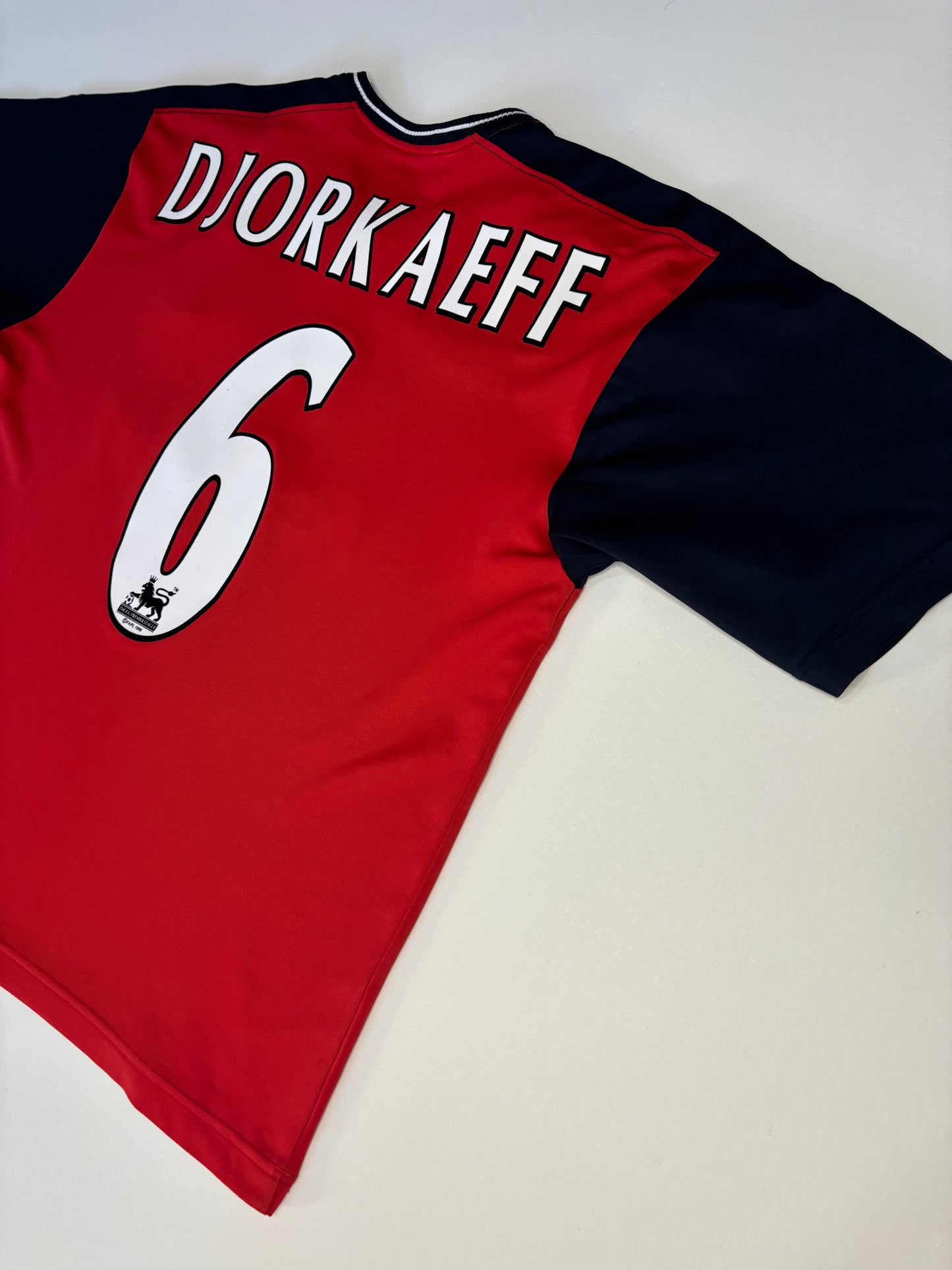 Bolton Wanderers Away Shirt 2003/04 (L) Djorkaeff 6
