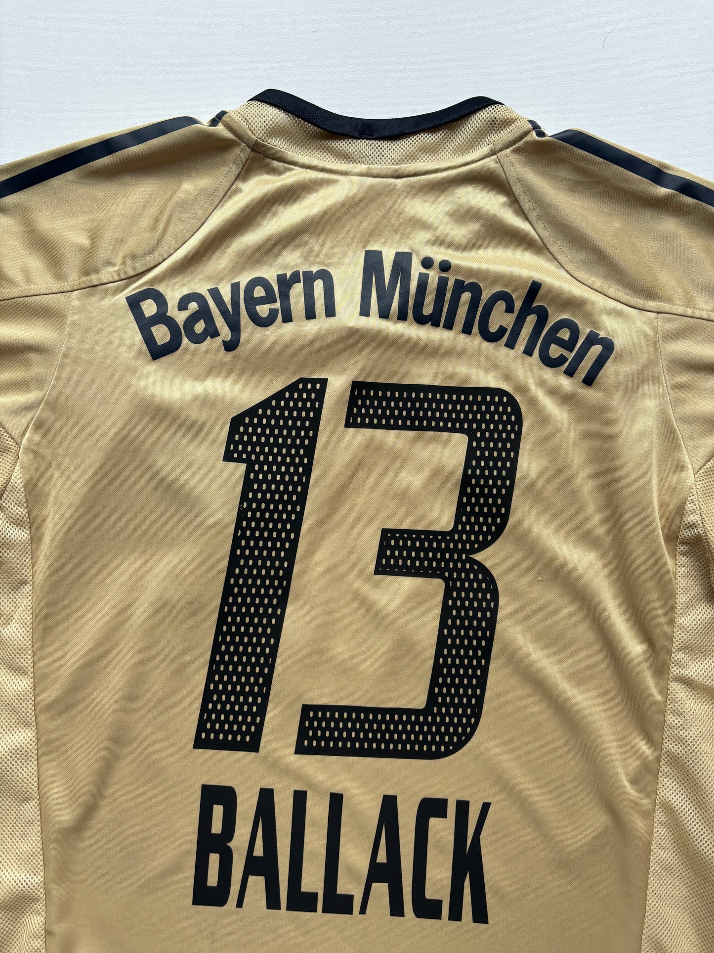 Bayern Munich Away Shirt 2004/05 (M) Ballack 13