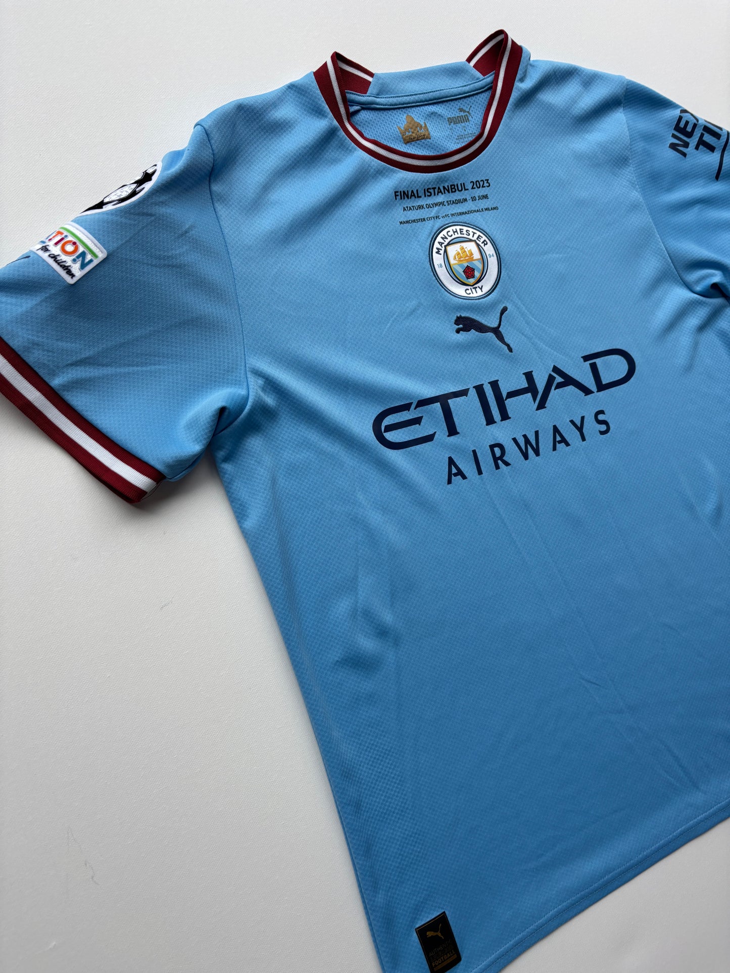 Manchester City Home Shirt 2022/23 (L) Haaland 9