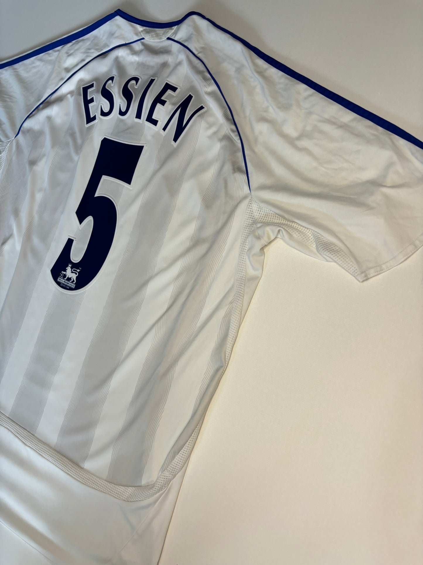 Chelsea Away Shirt 2006/07 (L) Essien 5