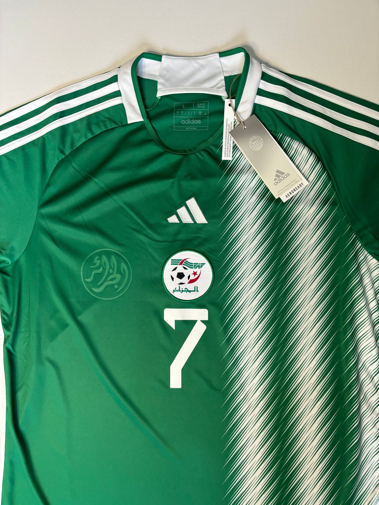 Algeria Away Shirt 2022/23 (L) Mahrez 7 BNWT