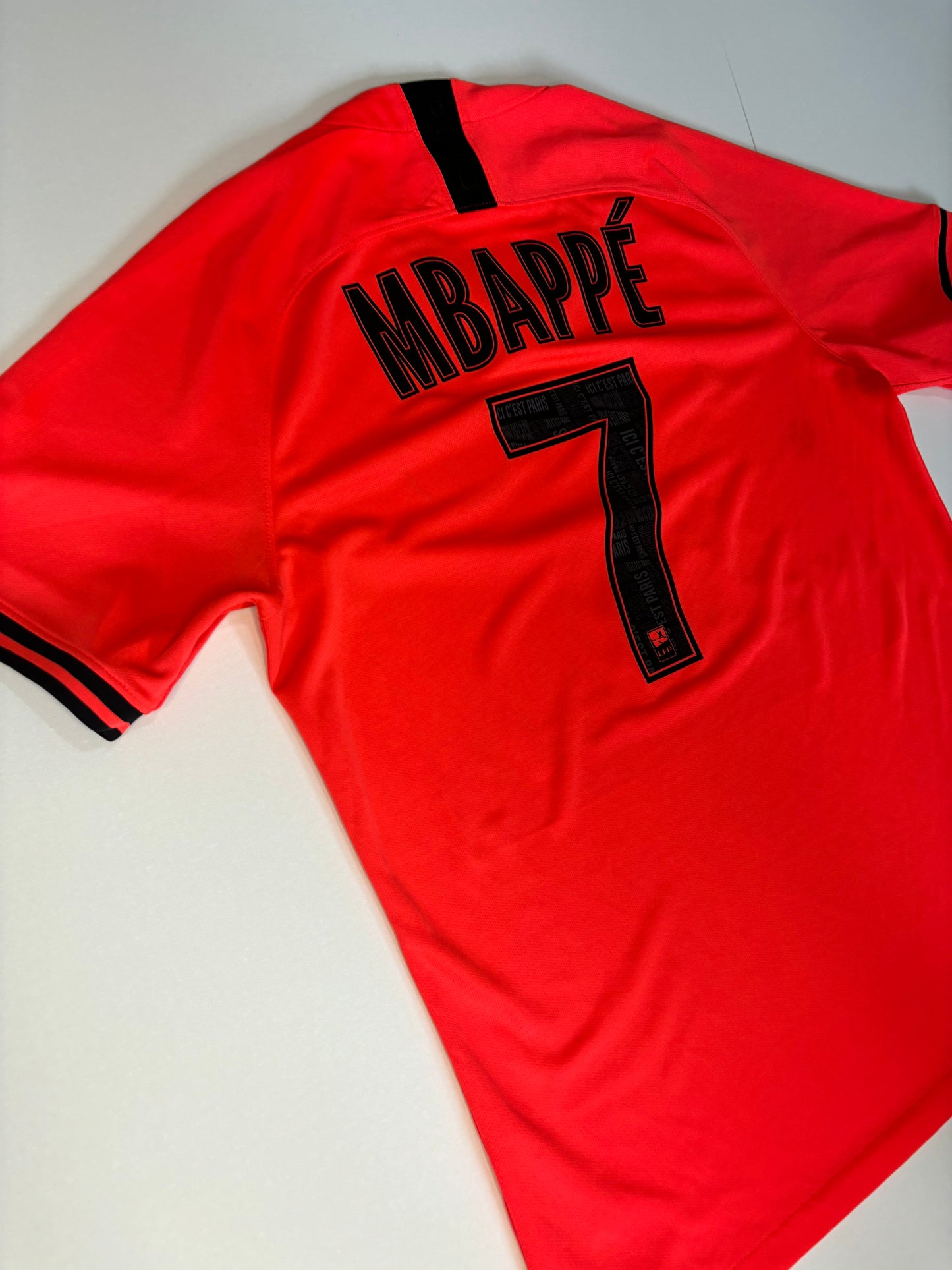 PSG Away Shirt 2019/20 (M) Mbappe 7