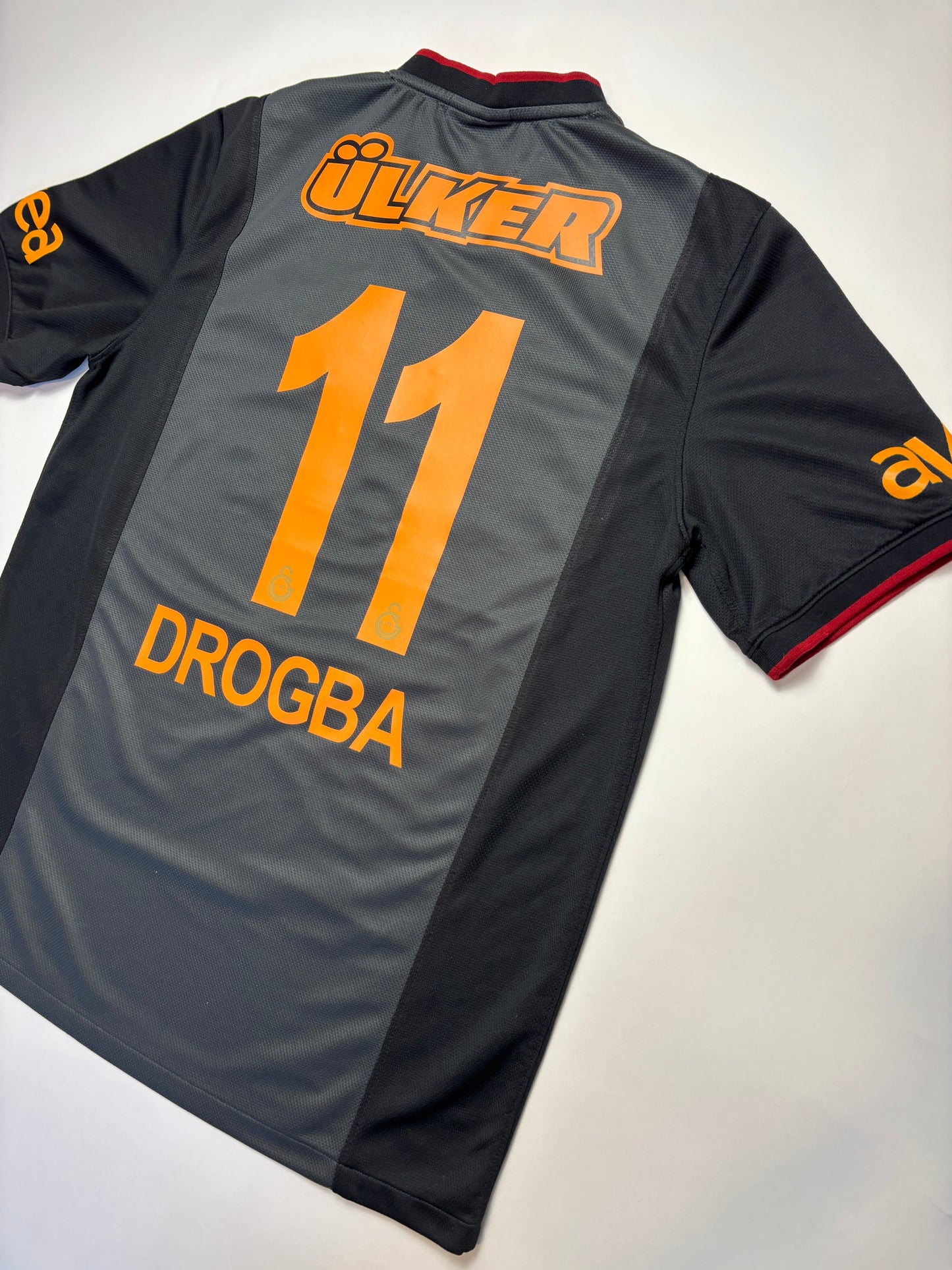 Galatasaray Away Shirt 2013/14 (L) Drogba 12