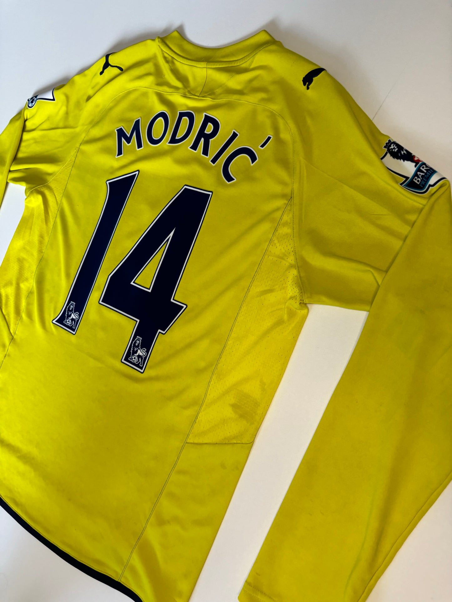 Tottenham Hotspur Third Shirt LS 2009/10 (M) Modric 14