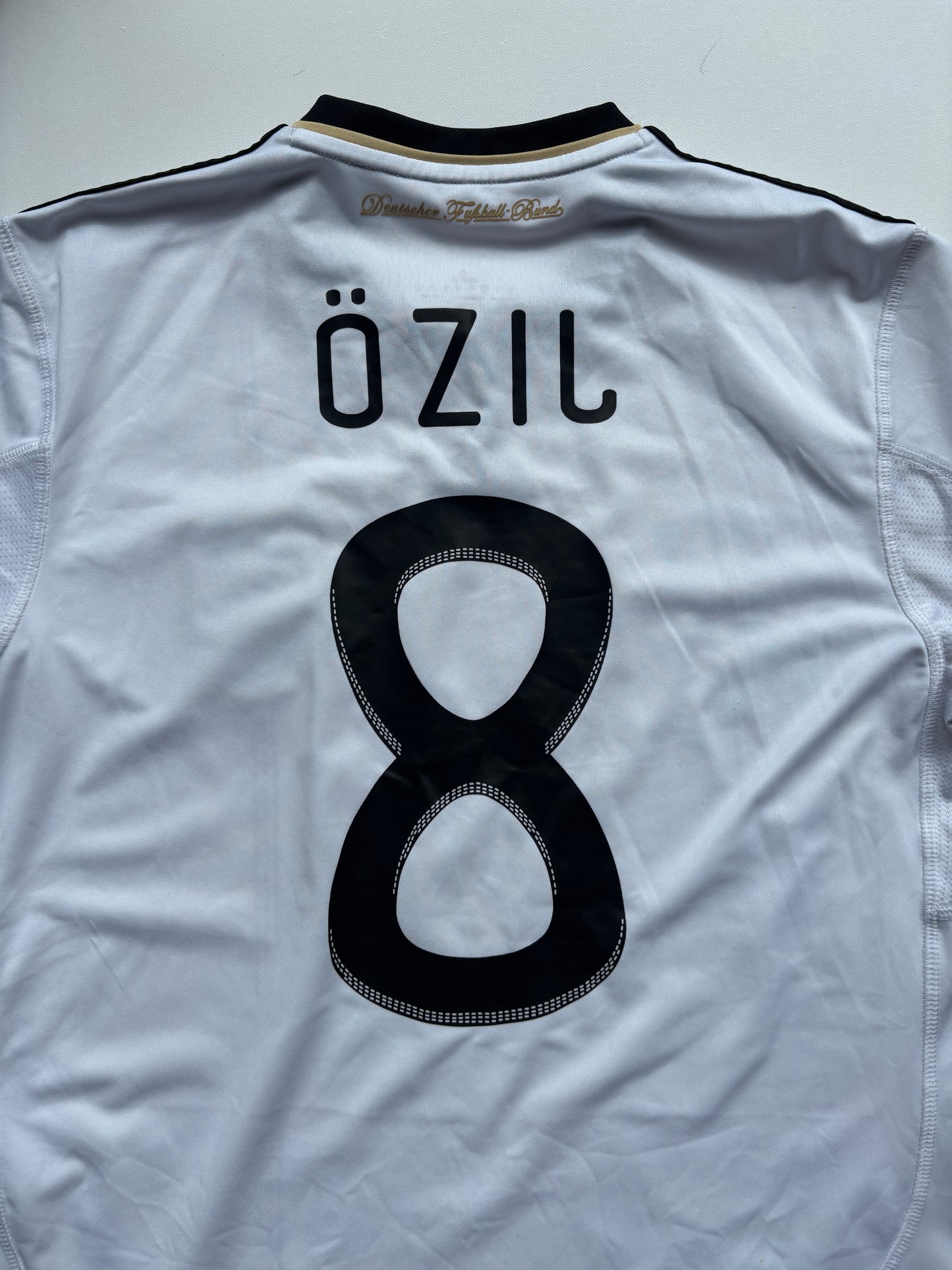 Germany Home Shirt 2010 (M) Ozil 8