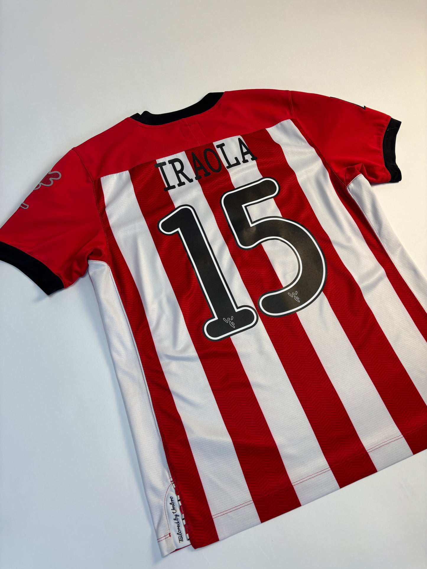 Athletic Bilbao Home Shirt 2011/12 (M) Iraola 15