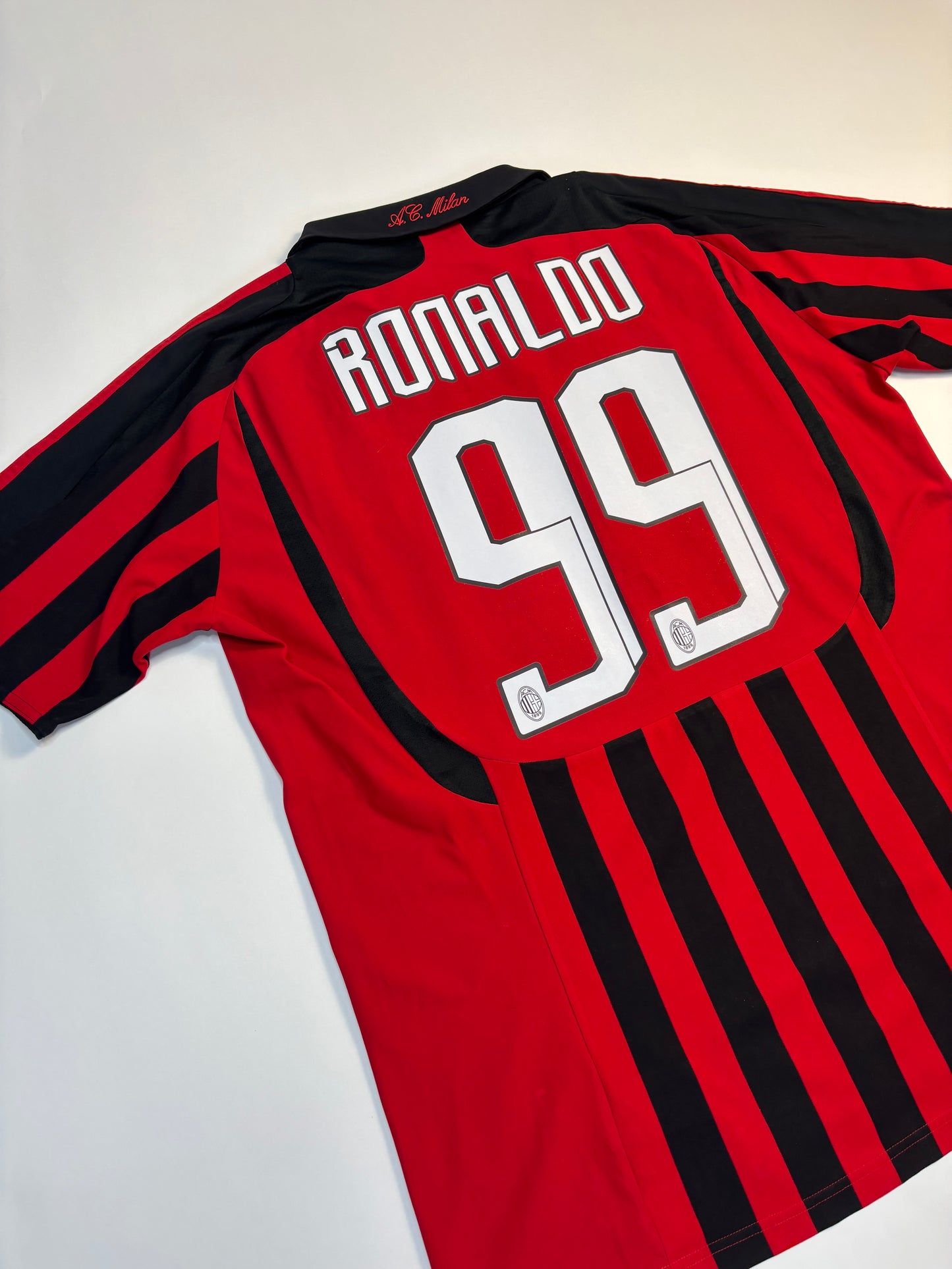 AC Milan Home Shirt 2007/08 (L) Ronaldo 99