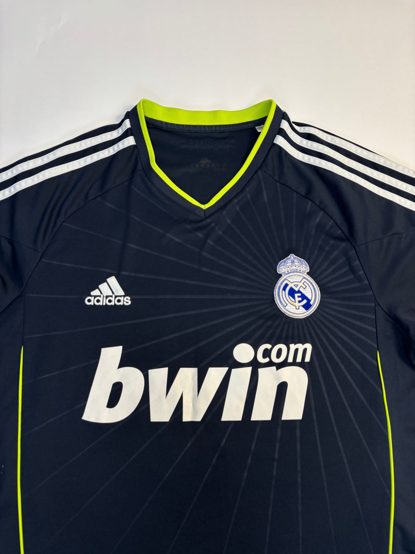 Real Madrid Away Shirt 2010/11 (M) Ronaldo 7