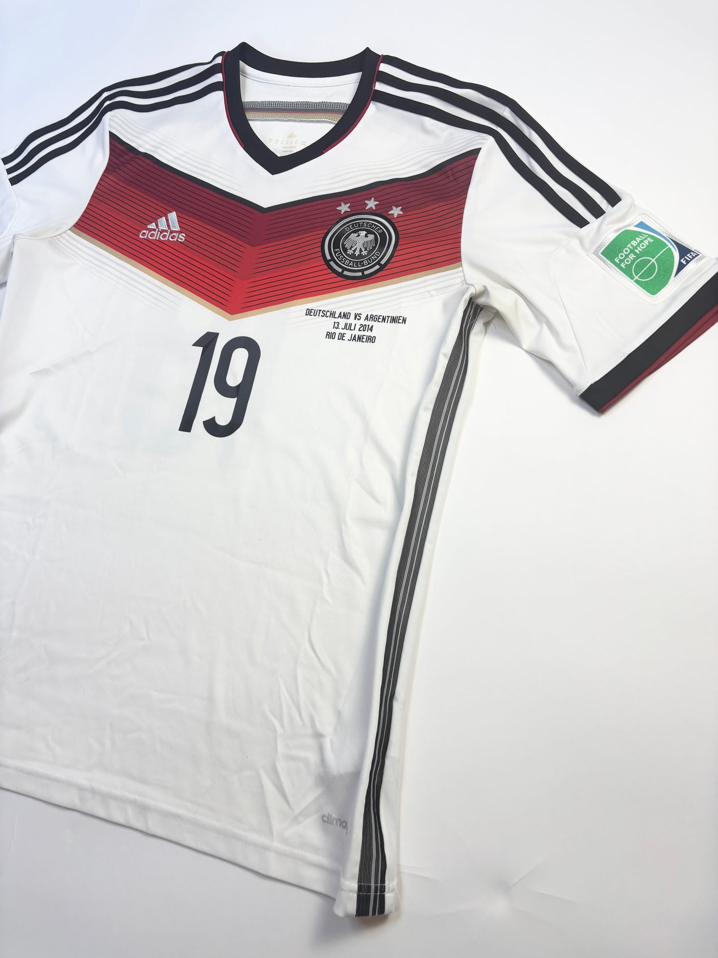 Germany Home Shirt 2014/15 (M) Gotze 19