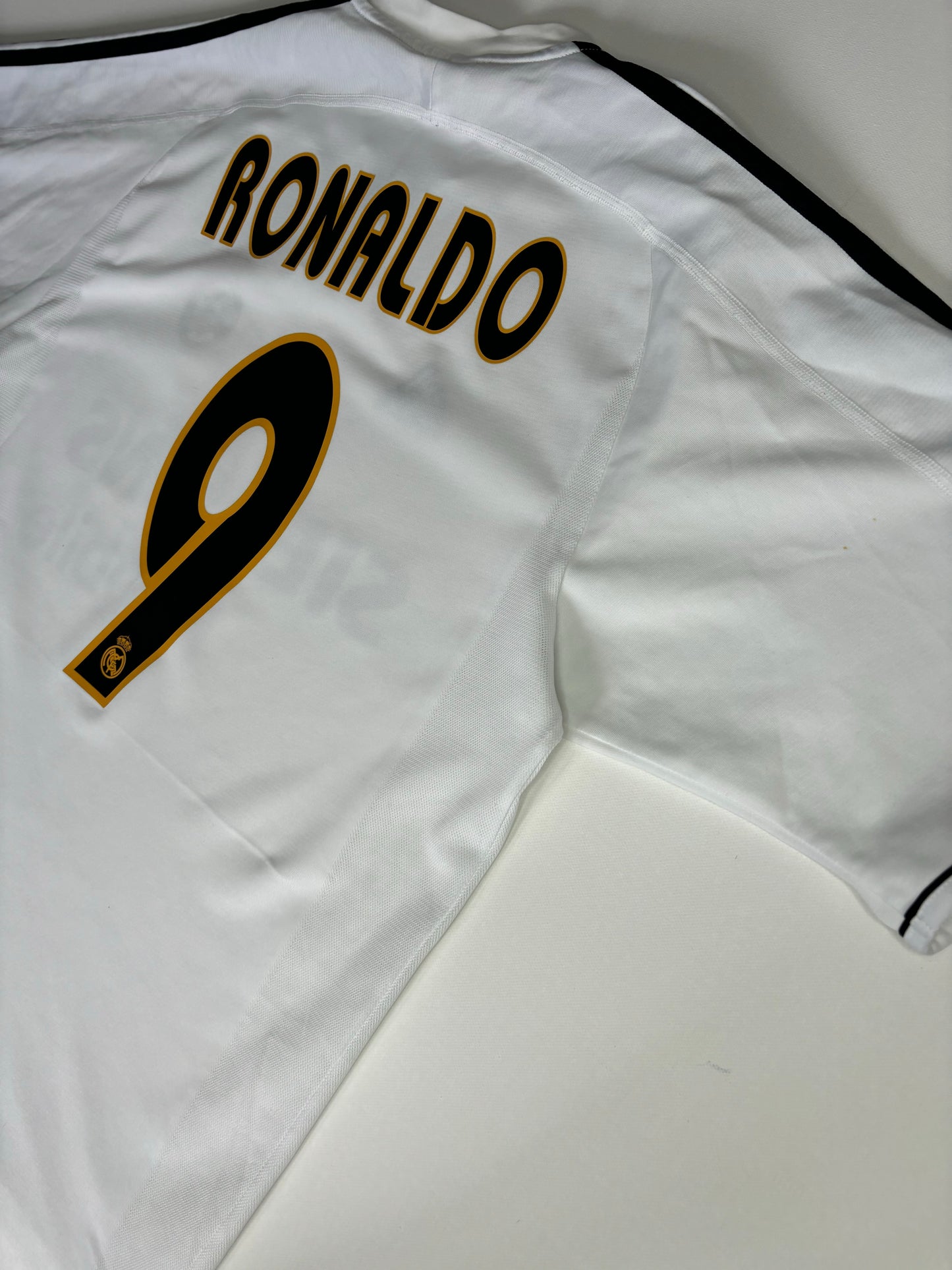 Real Madrid Home Shirt 2003/04 (M) Ronaldo 9