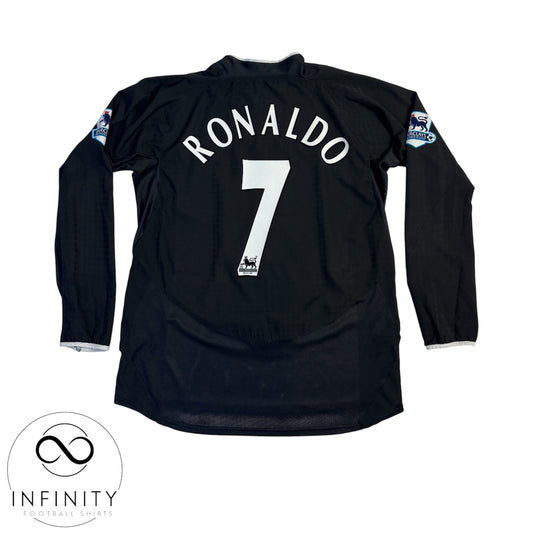 Manchester United Away Shirt LS 2004/05 (L) Ronaldo 7