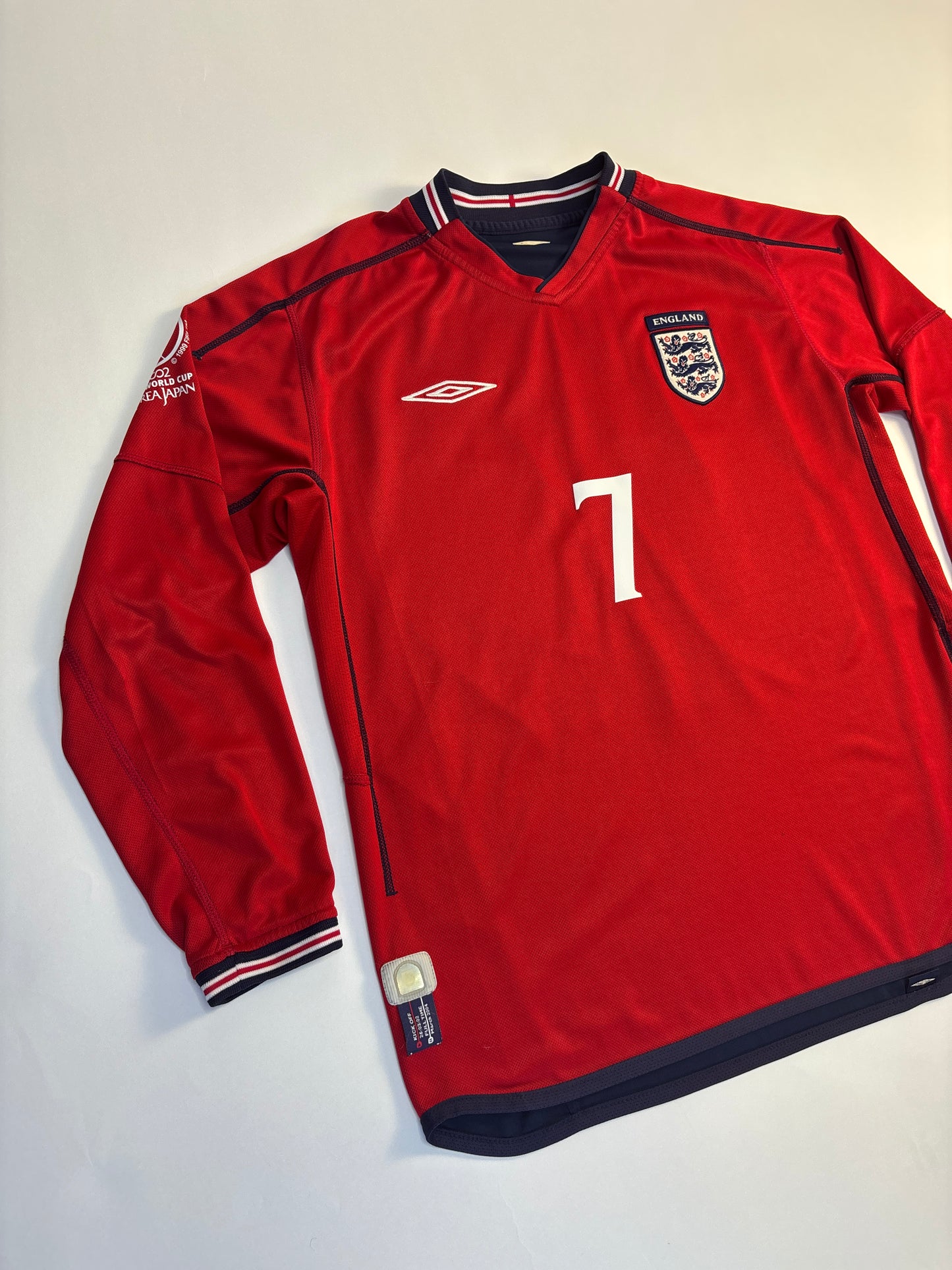 England Away Shirt 2002/04 LS (M) Beckham 7