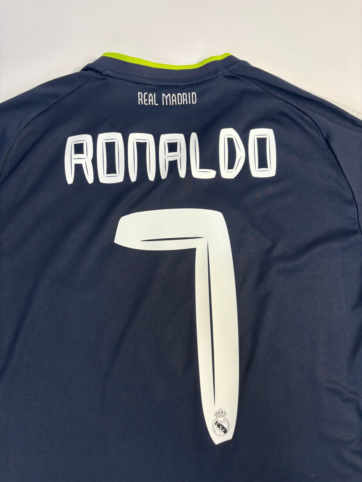 Real Madrid Away Shirt 2010/11 (M) Ronaldo 7