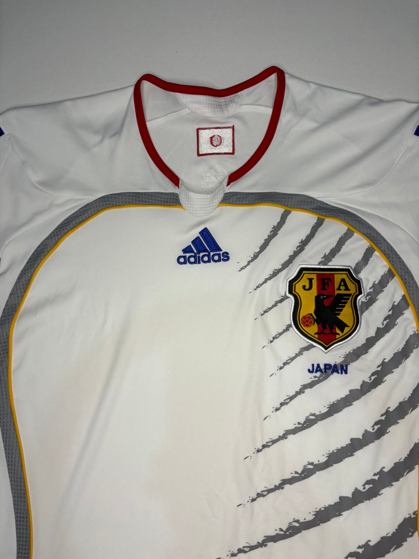 Japan Away Shirt 2006/08 (L)