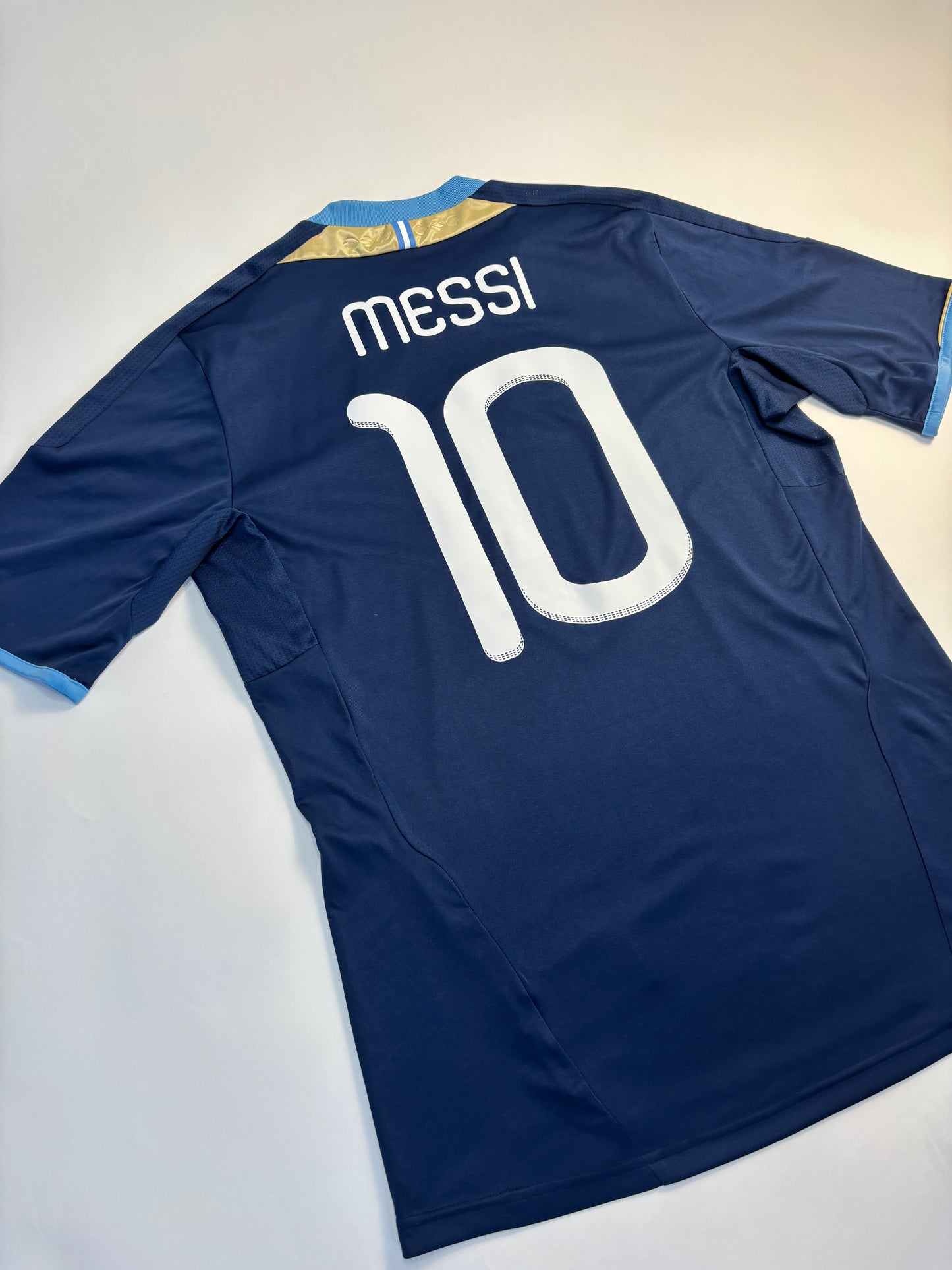 Argentina Away Shirt 2011/13 (M) Messi 10