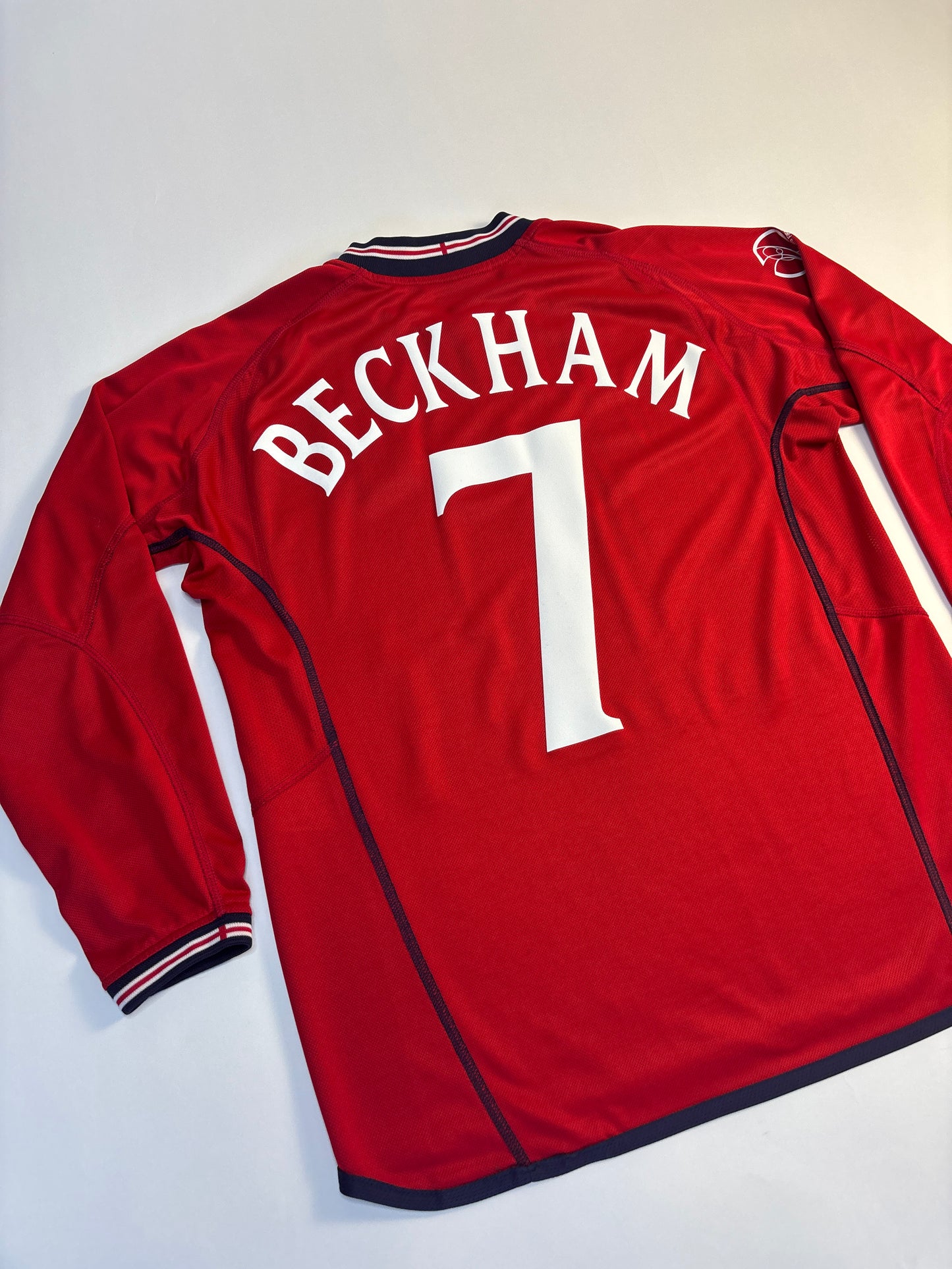 England Away Shirt 2002/04 LS (M) Beckham 7