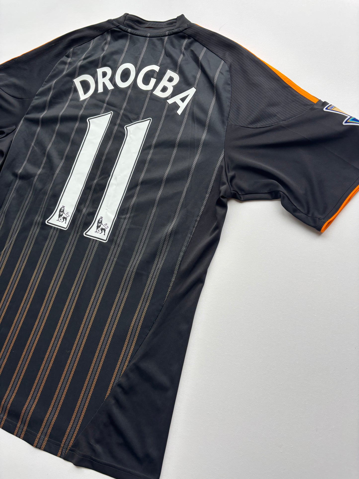 Chelsea Away Shirt 2010/11 (XL) Drogba 11