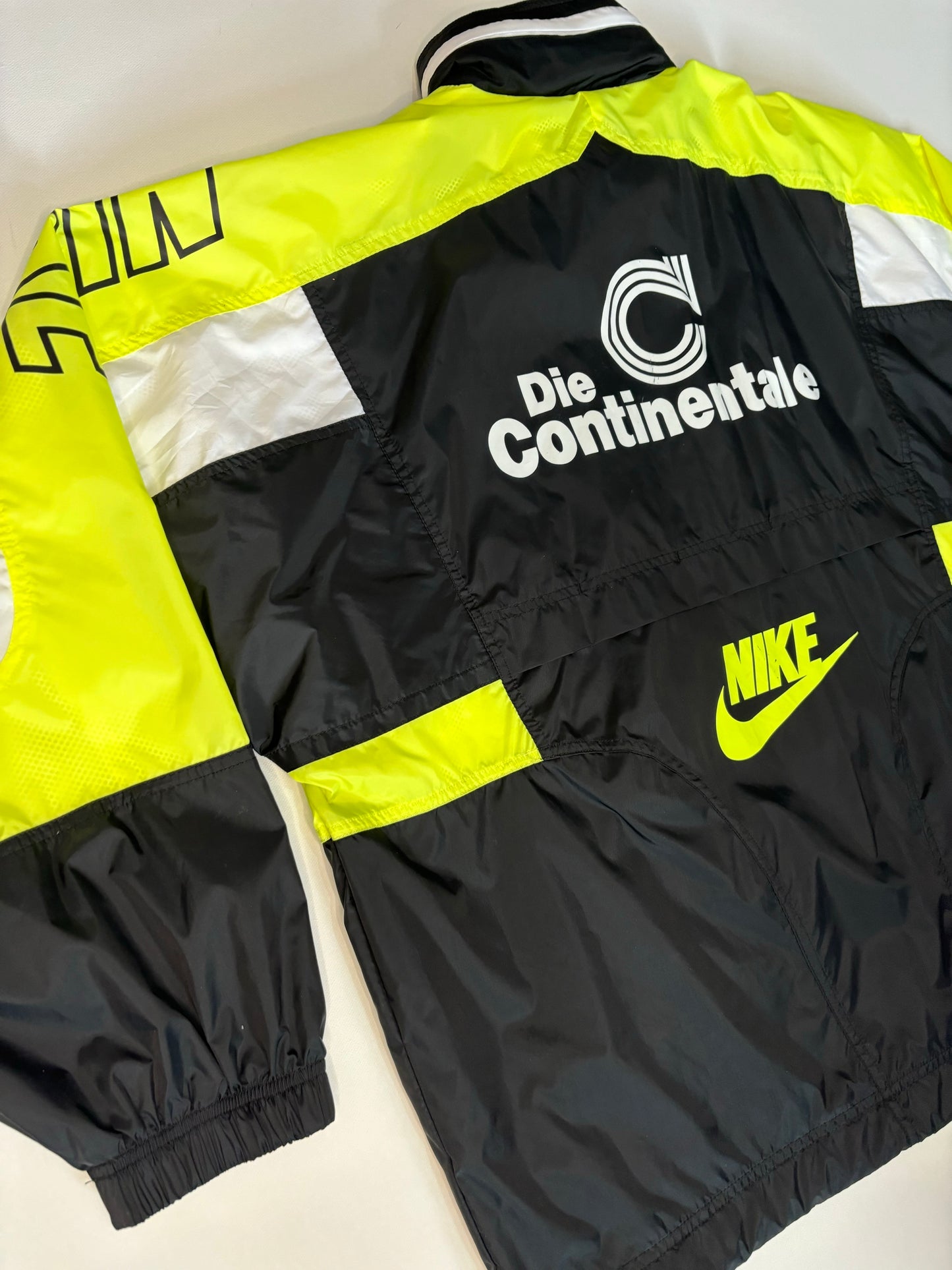 Borussia Dortmund Training Waterproof Jacket 1995/96 (XL)