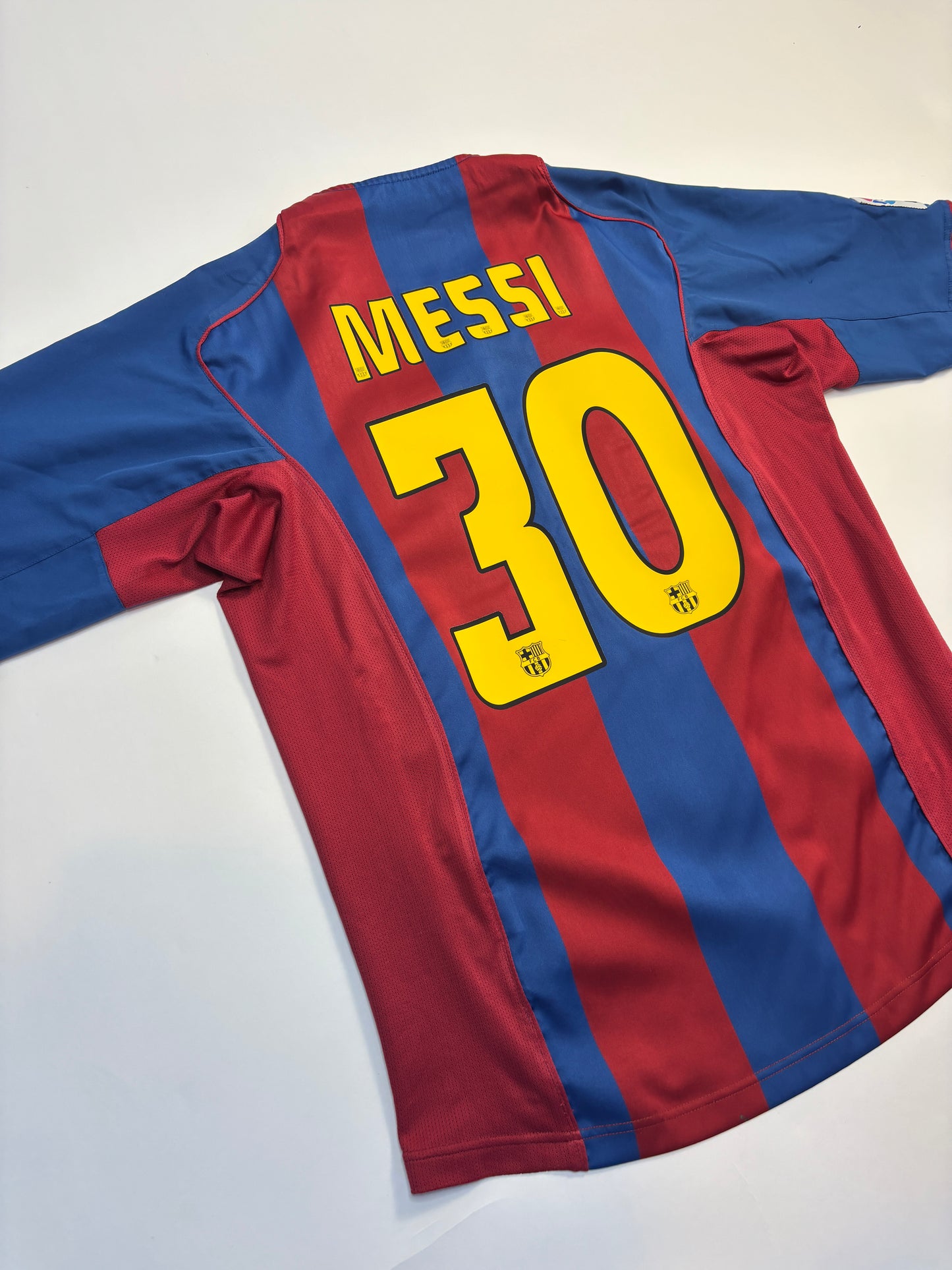 Barcelona Home Shirt 2004/05 (M) Messi 30
