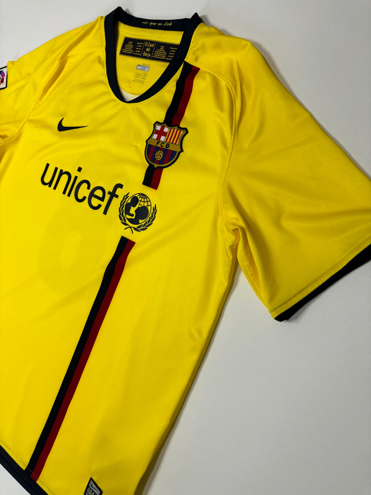 Barcelona Away Shirt 2008/09 (L) Iniesta 8