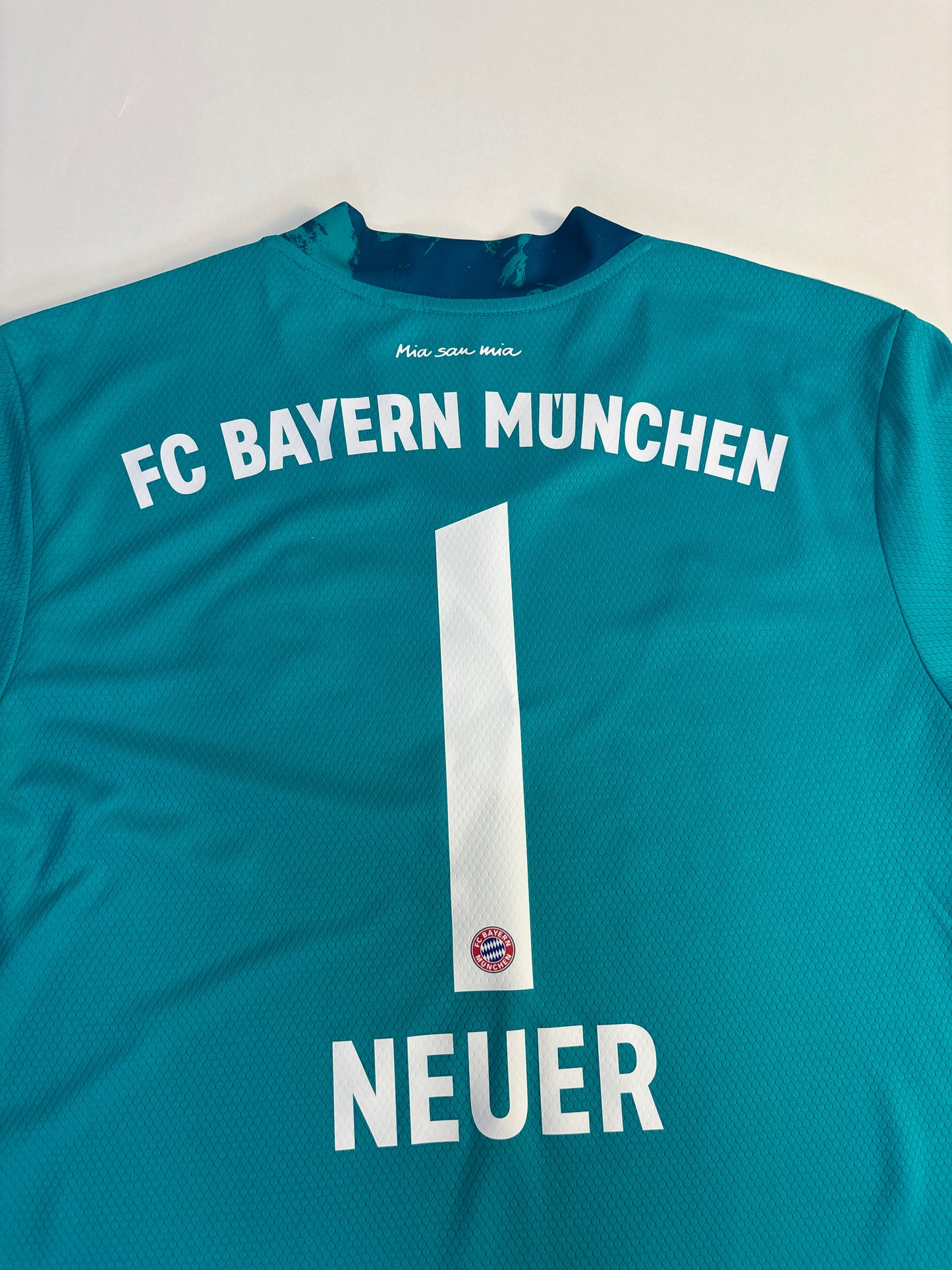 Bayern Munich Goalkeeper Shirt 2020/21 (L) Neuer 1