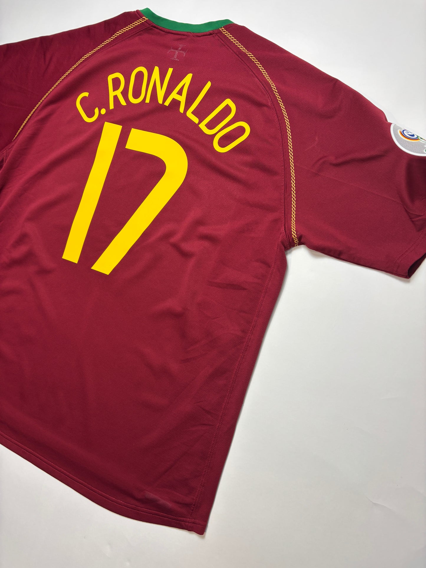 Portugal Home Shirt 2006/08 (XL) C.Ronaldo 17